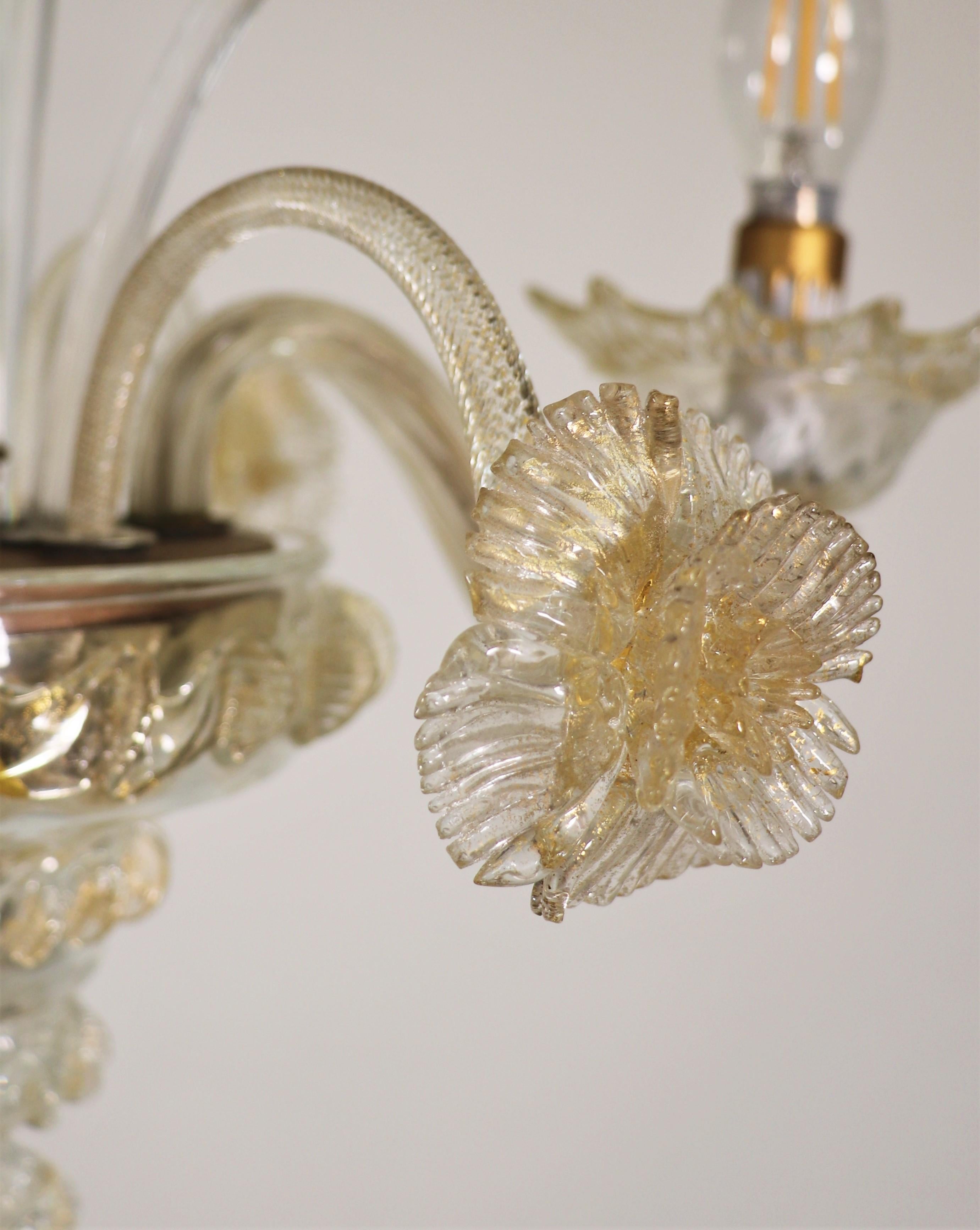 Vintage Traditional Floral Three-Arm 24K Gold Infused Murano Glass Chandelier For Sale 2