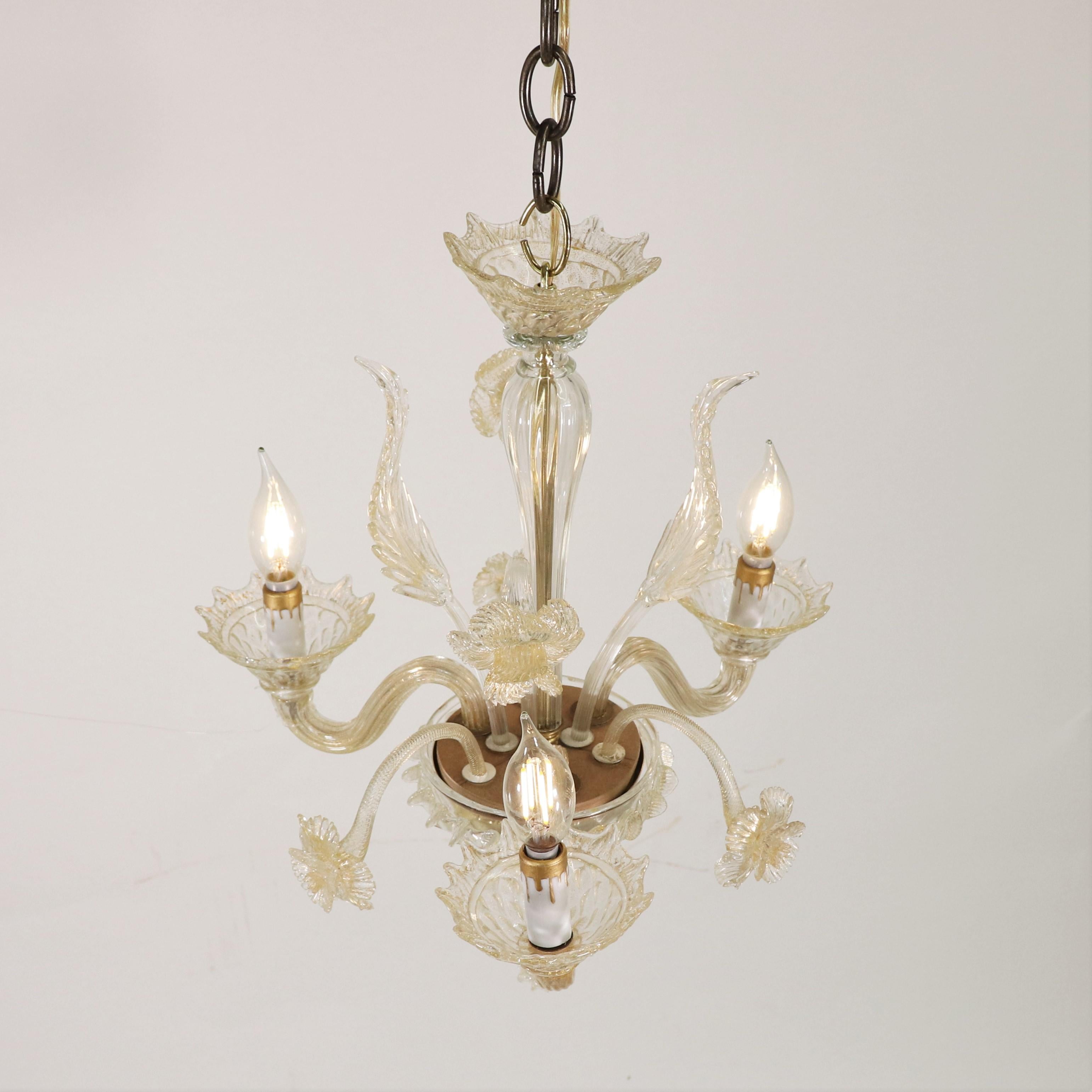 Mid-Century Modern Vintage Traditional Floral Three-Arm 24K Gold Infused Murano Glass Chandelier For Sale