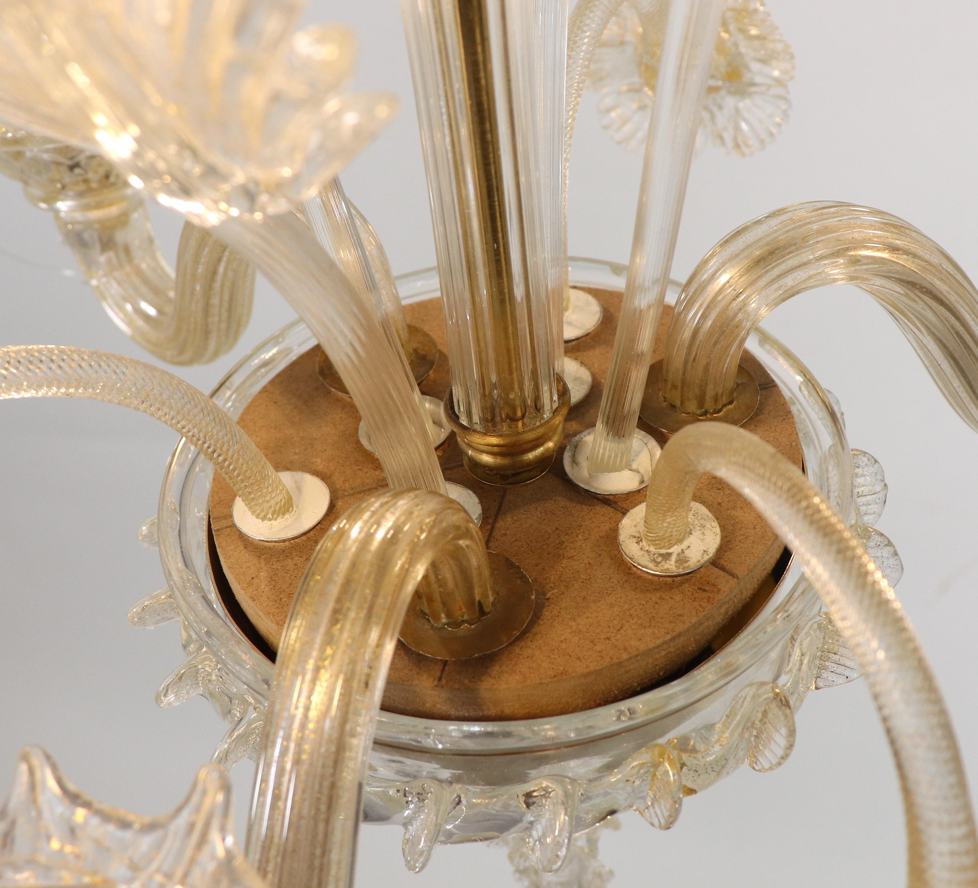Vintage Traditional Floral Three-Arm 24K Gold Infused Murano Glass Chandelier In Good Condition For Sale In Chicago, IL