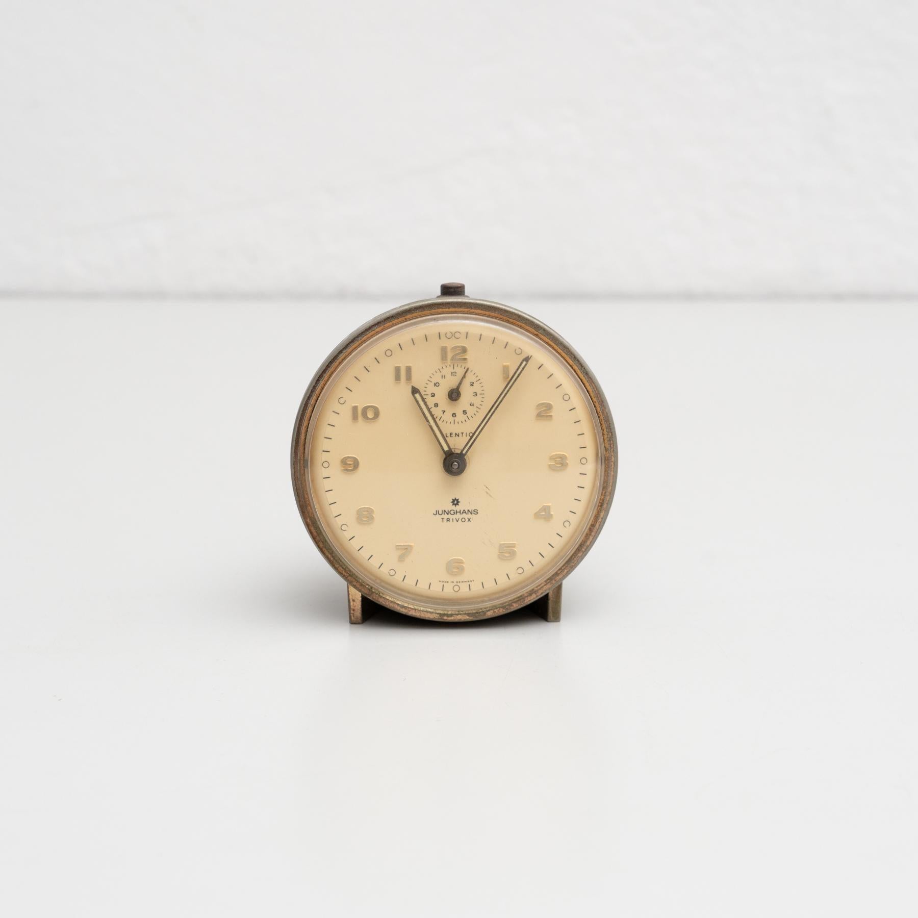 Mid-Century Modern Horloge d'alarme allemande traditionnelle vintage, vers 1960 en vente