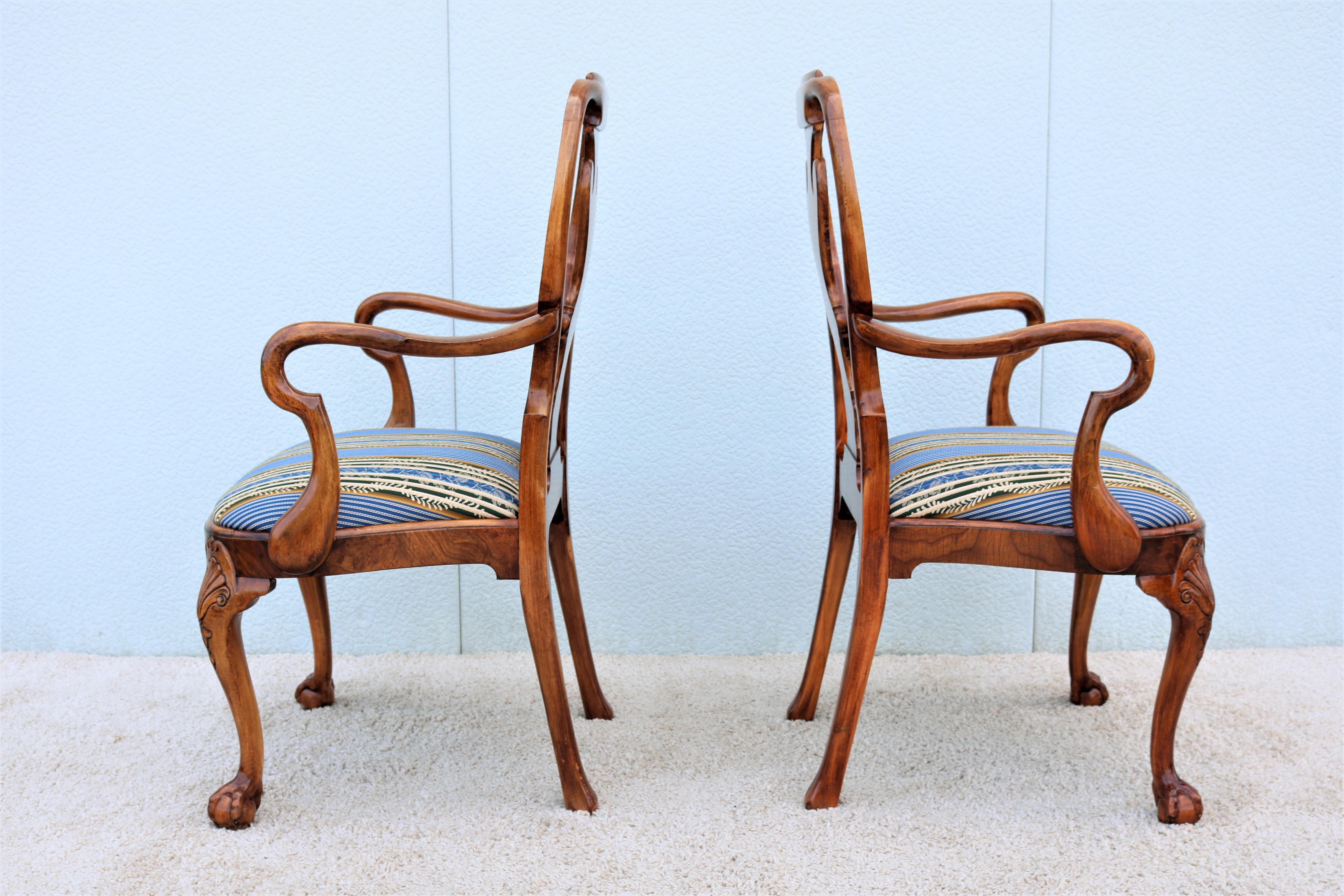 Vintage Traditional Giles Grendey Queen Anne Style Burl Walnut Armchairs, a Pair For Sale 3