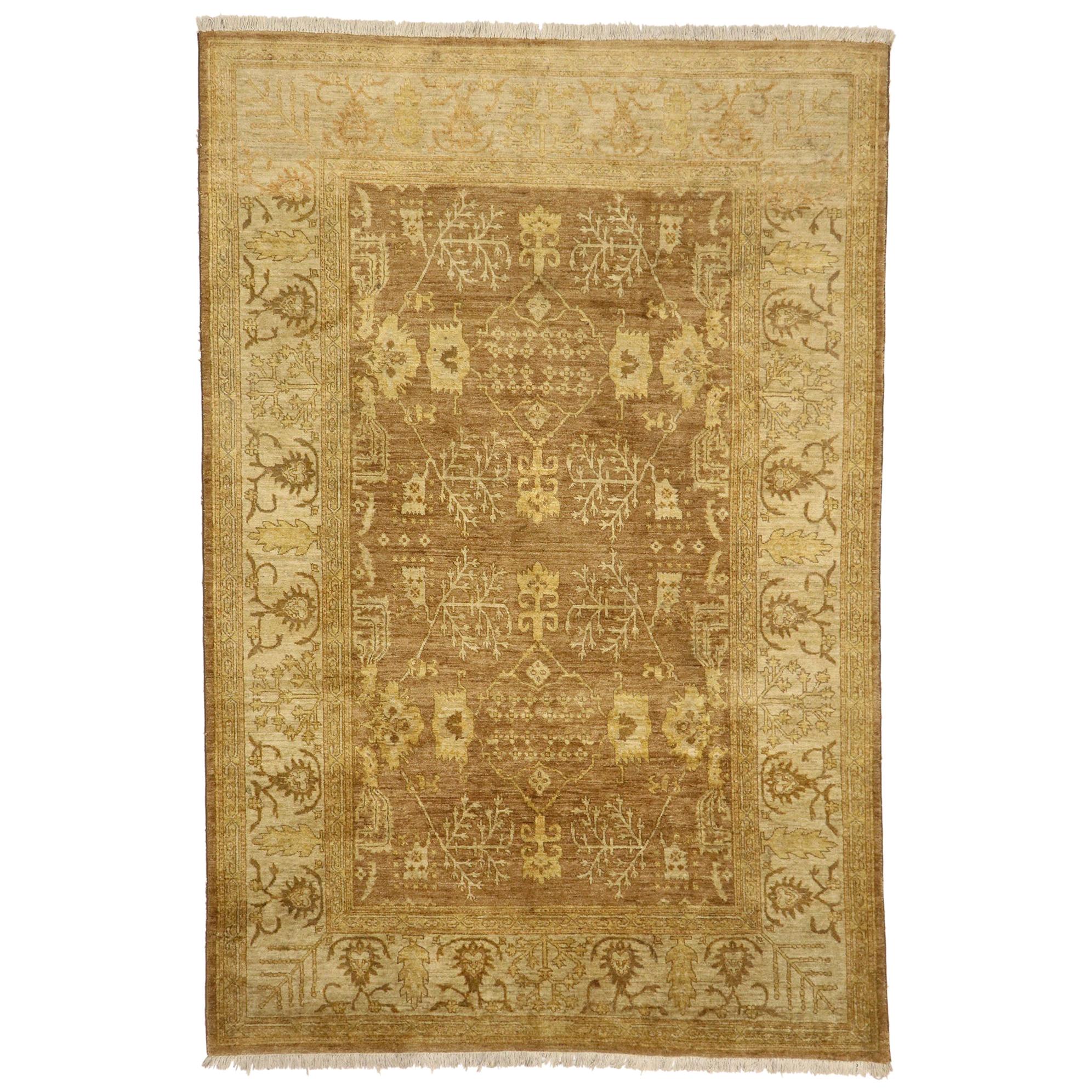 Vintage Traditional Indian Rug with Warm, Russian Dachas Home Style For Sale