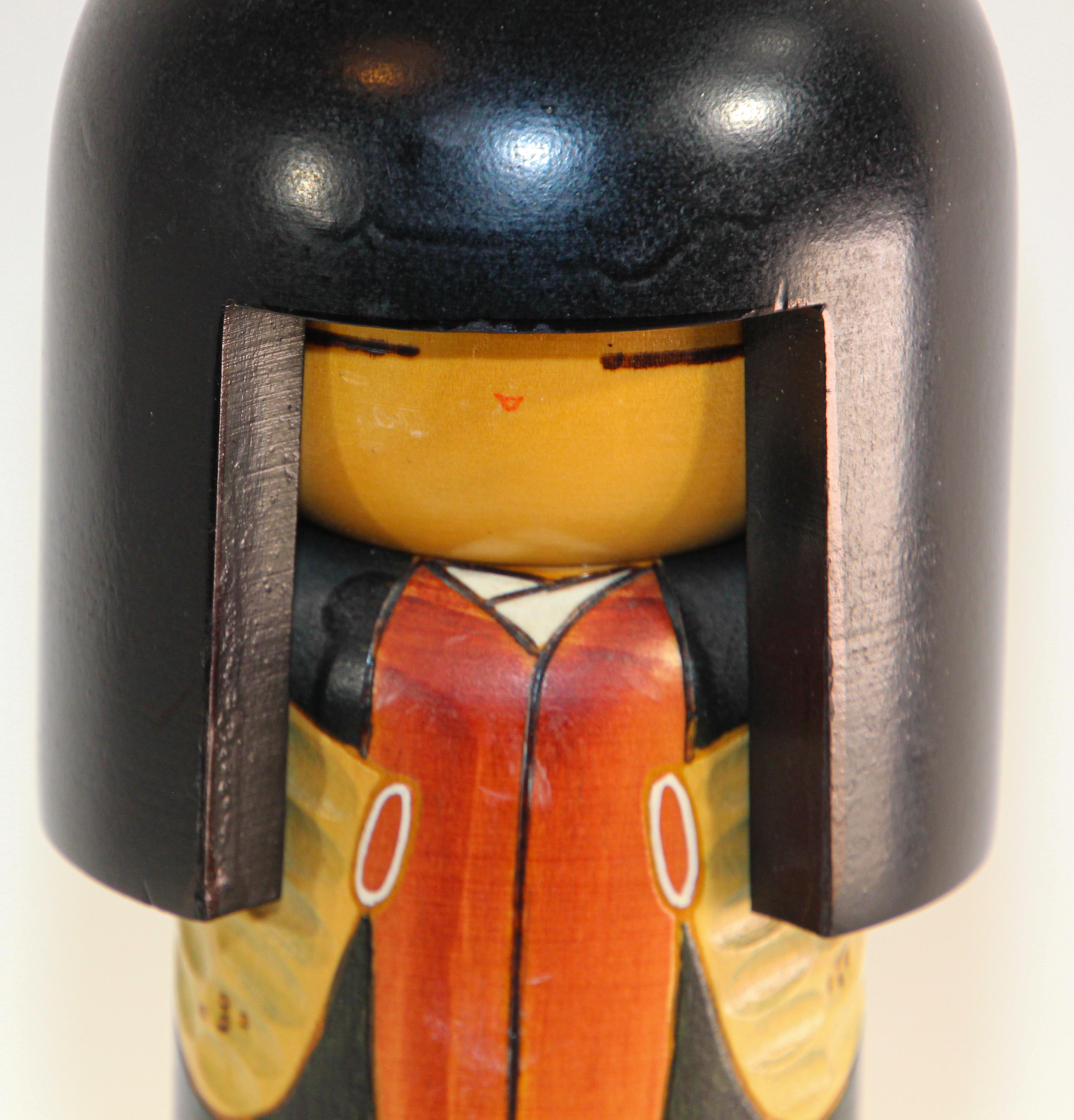 Traditionelle japanische Kokeshi-Holz-Puppe im Vintage-Stil (Handgefertigt) im Angebot