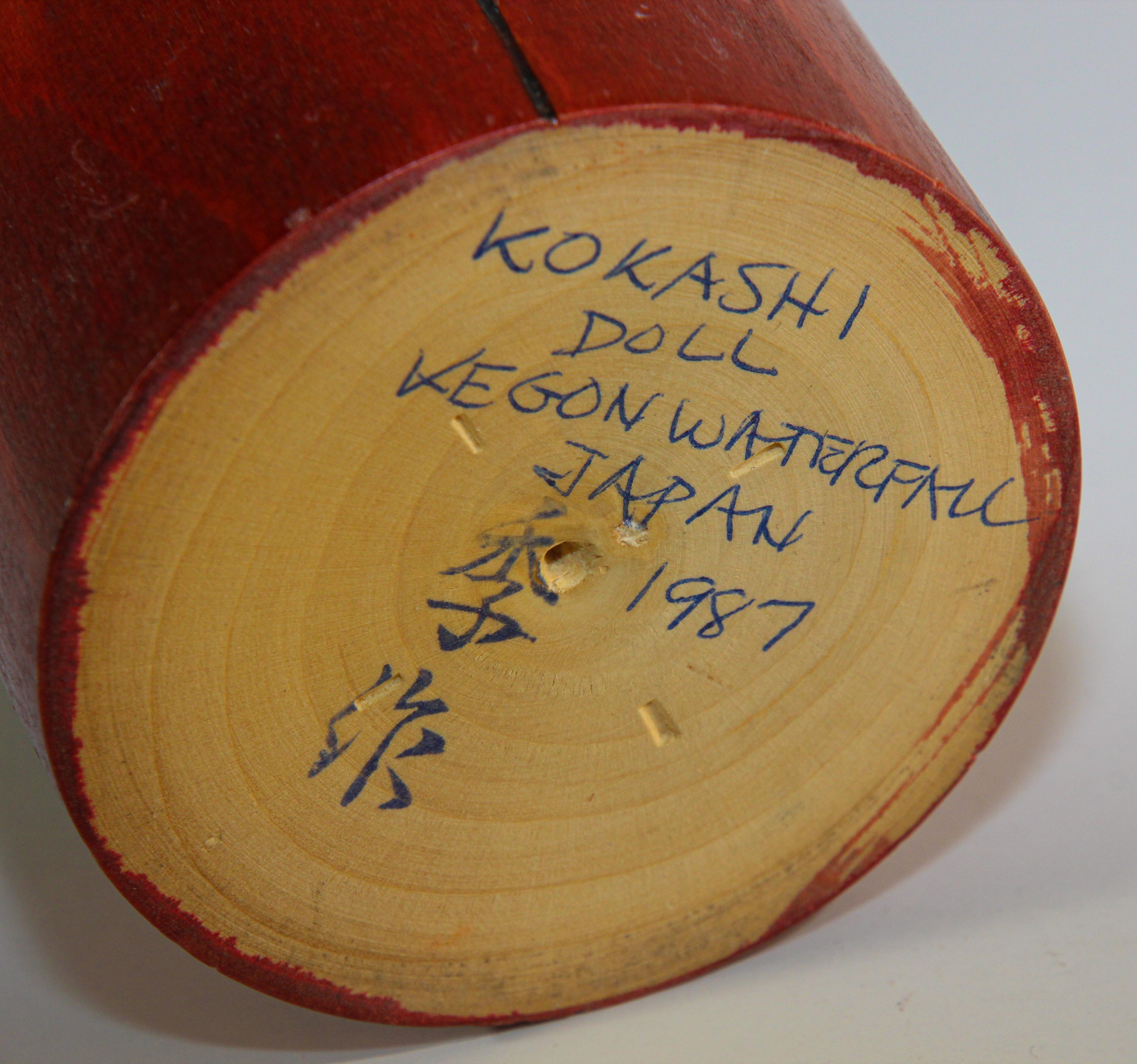 Traditionelle japanische Kokeshi-Holz-Puppe im Vintage-Stil im Angebot 2