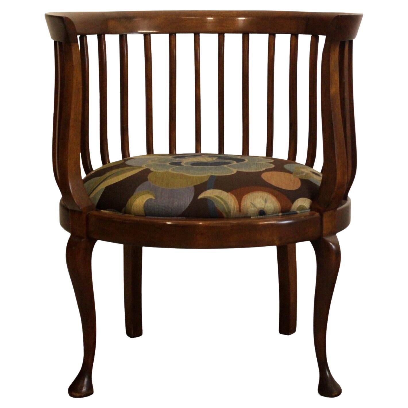 Vintage Traditional Mission Style Tiger Oak Round Back Barrel Chair Armchair