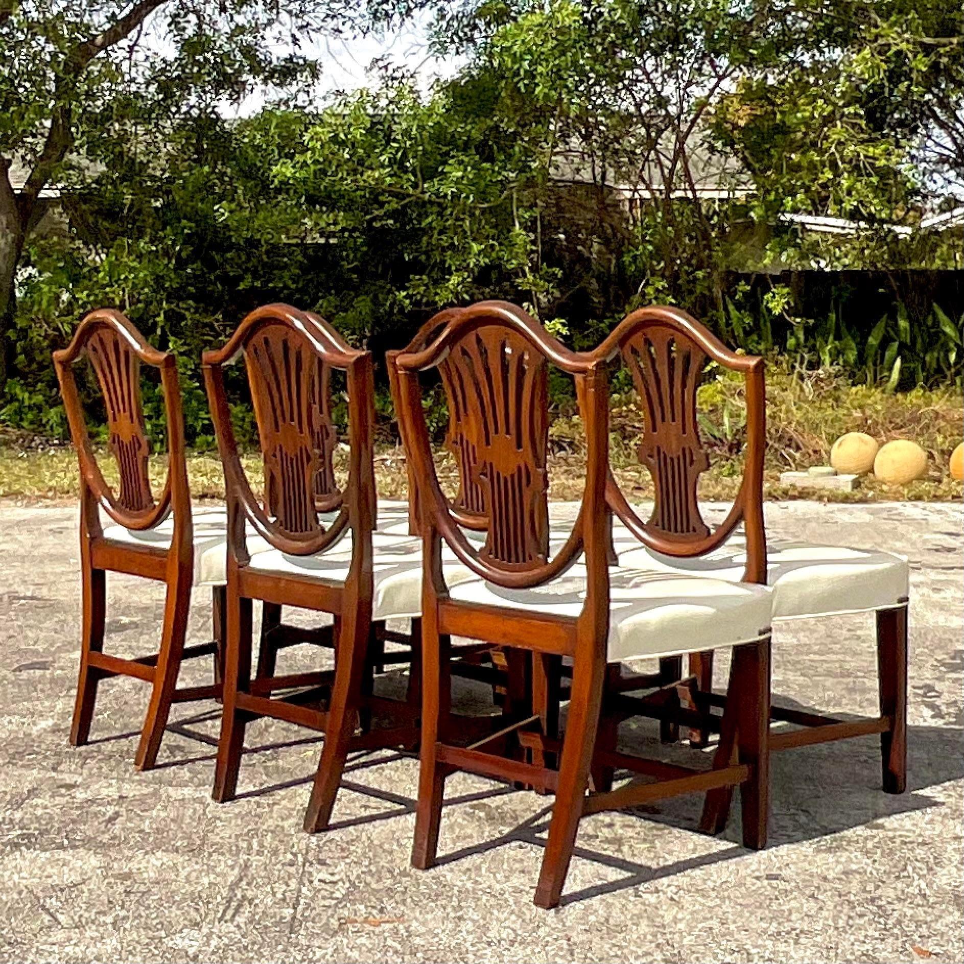 Vintage Traditional Old English Carved Hepplewhite Sheild Dining Chairs-Set of 6 For Sale 3