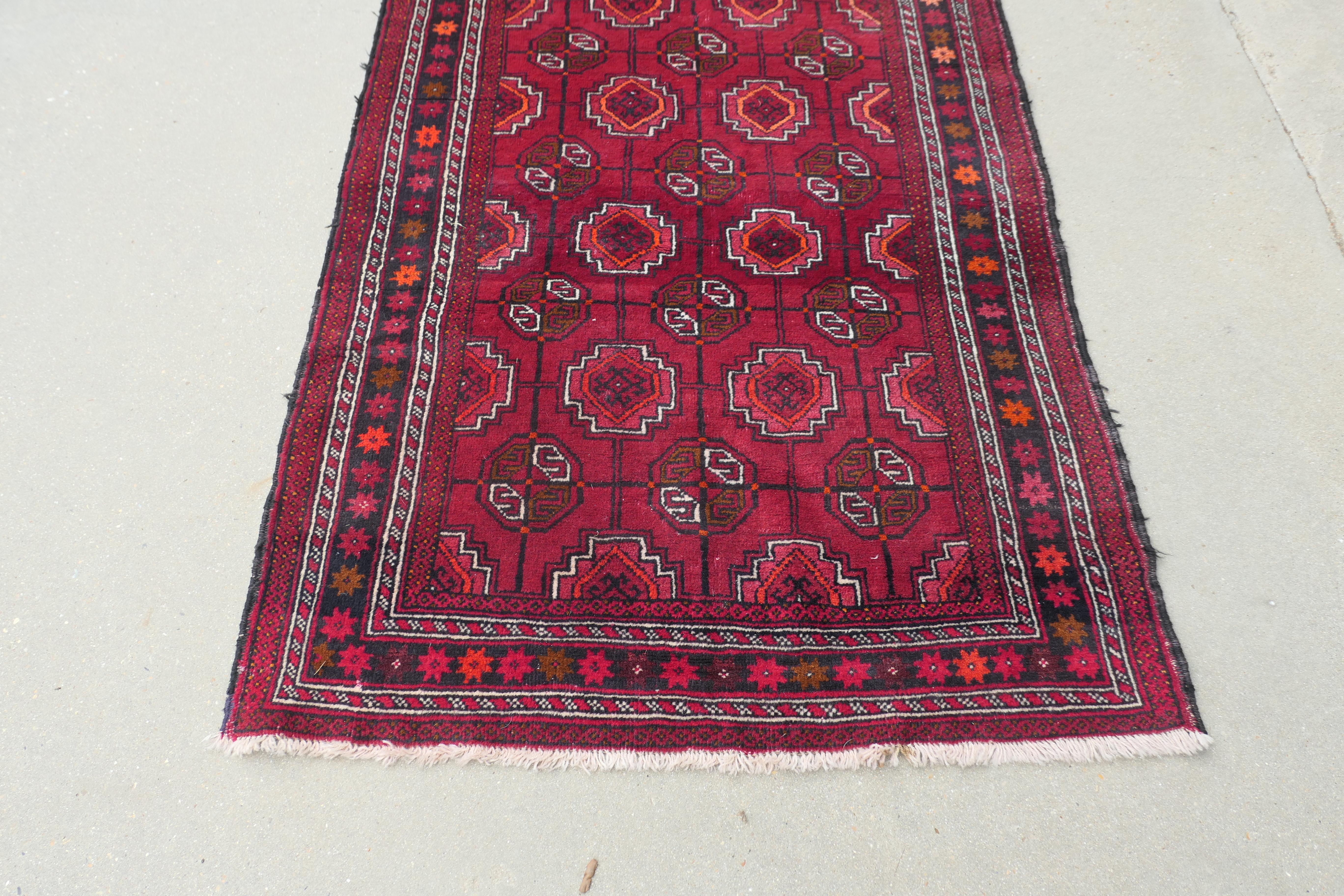 Traditioneller Vintage-Teppich aus Wolle mit Muster  Ein prächtig aussehendes Stück (Frühes 20. Jahrhundert) im Angebot