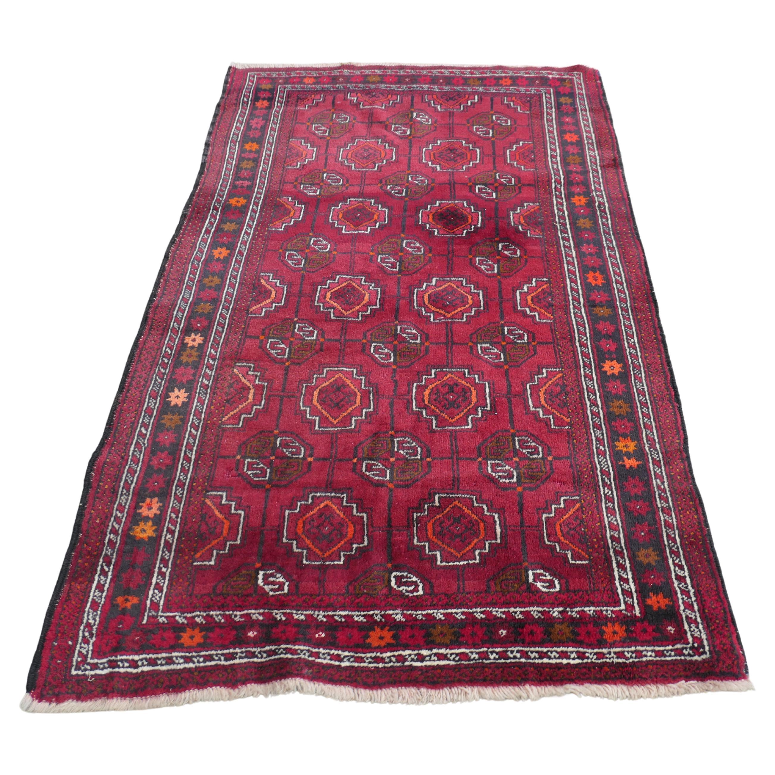 Traditioneller Vintage-Teppich aus Wolle mit Muster  Ein prächtig aussehendes Stück