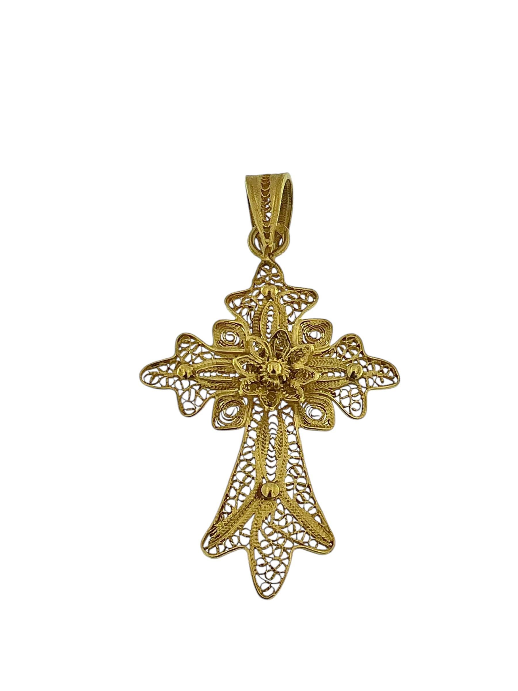 Traditionelles portugiesisches Kreuz aus 19 Karat Gelbgold, Vintage im Zustand „Gut“ im Angebot in Esch sur Alzette, Esch-sur-Alzette