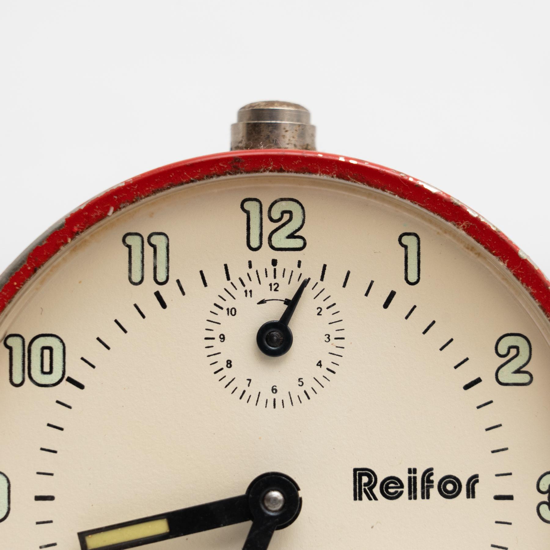 Vintage Traditional Spanish Reifor Alarm Clock, circa 1960 6