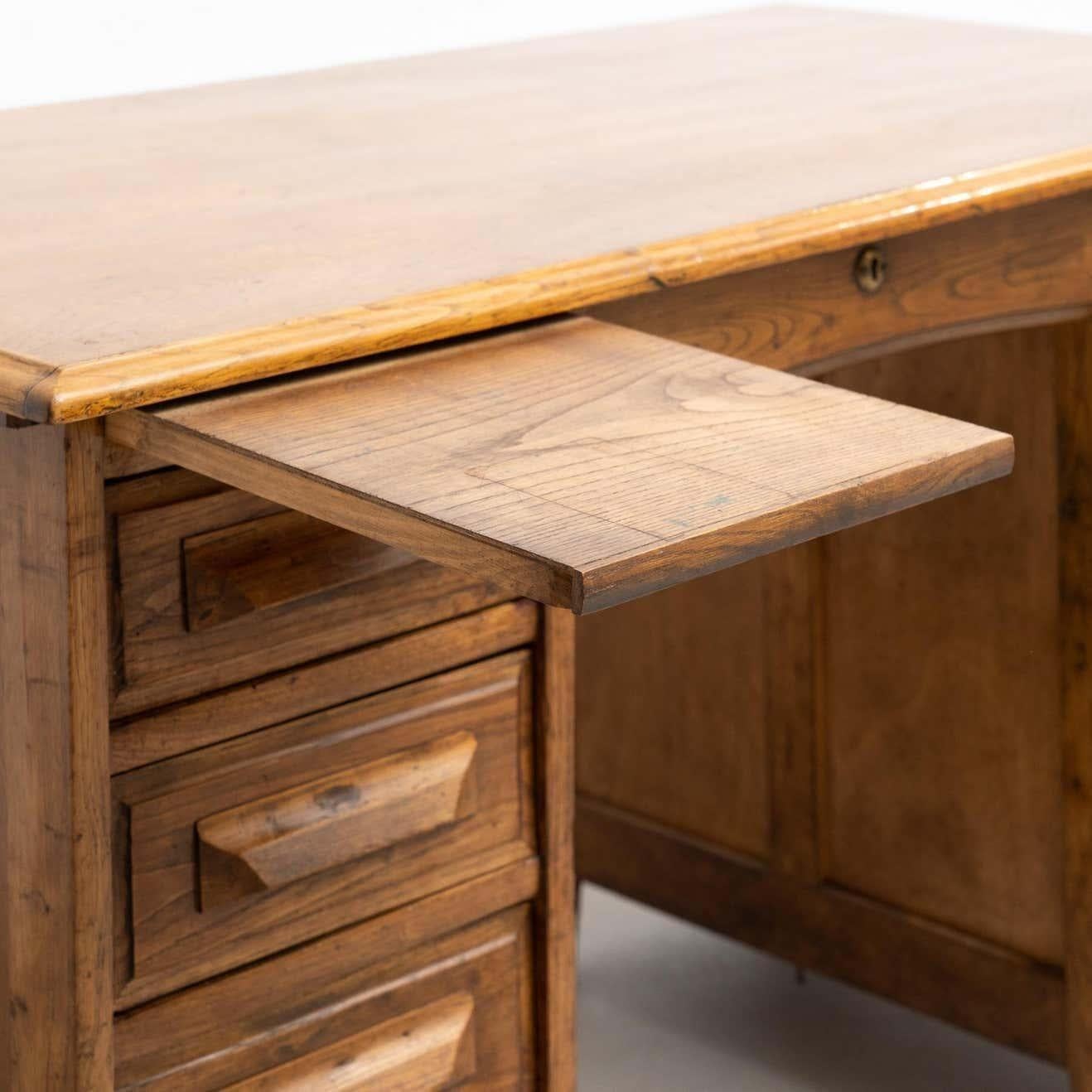 Vintage Traditional Spanish Writing Desk in Oak Wood, circa 1940 For Sale 11