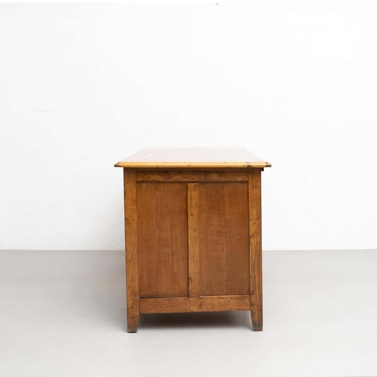 Mid-20th Century Vintage Traditional Spanish Writing Desk in Oak Wood, circa 1940 For Sale