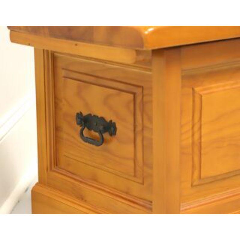 Traditional Style Knotty Pine Coffer / Blanket Chest 1