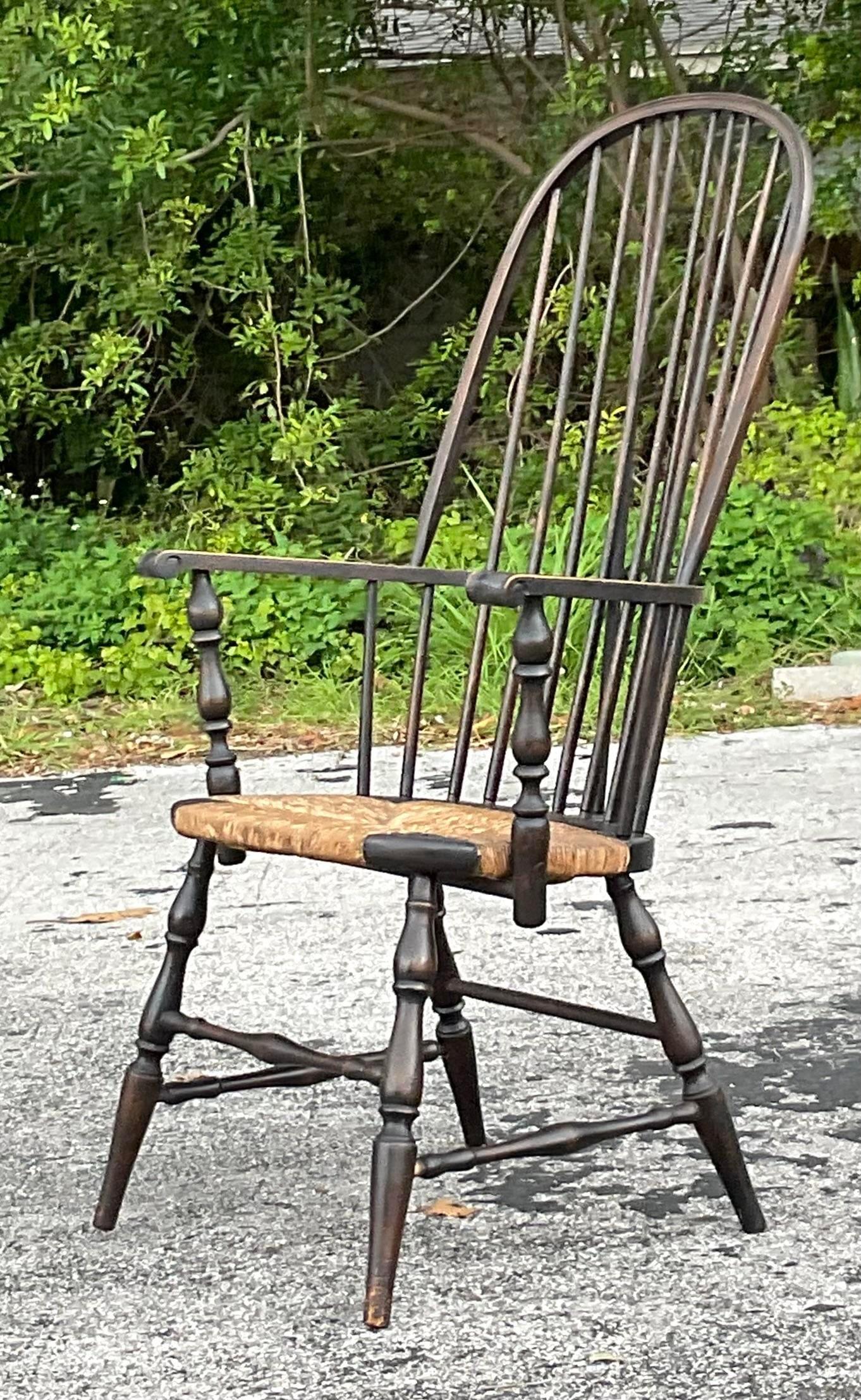Wood Vintage Traditional Windsor Hoop Back Chair For Sale