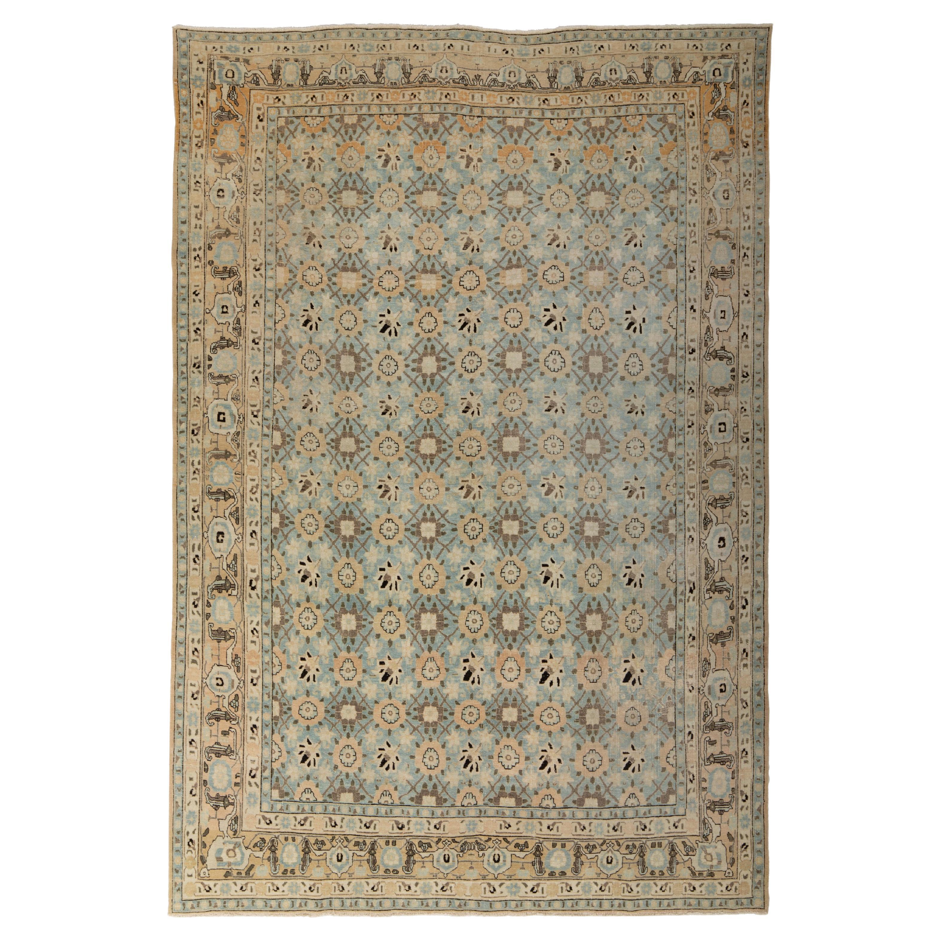 abc carpet Vintage Traditional Wool Rug - 6'9" x 10' For Sale