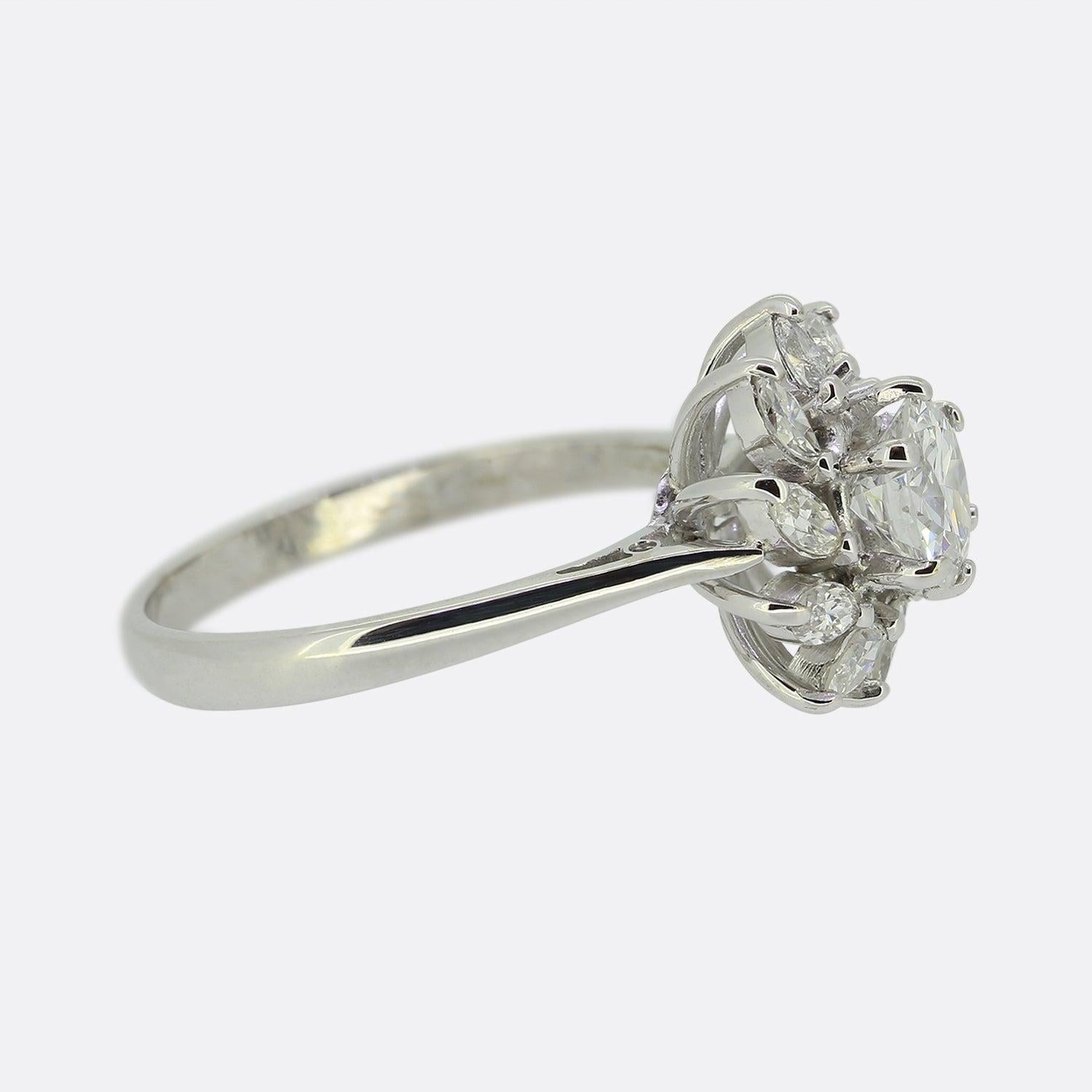 Vintage Transitional and Marquise Cut Diamond Cluster Ring In Good Condition For Sale In London, GB
