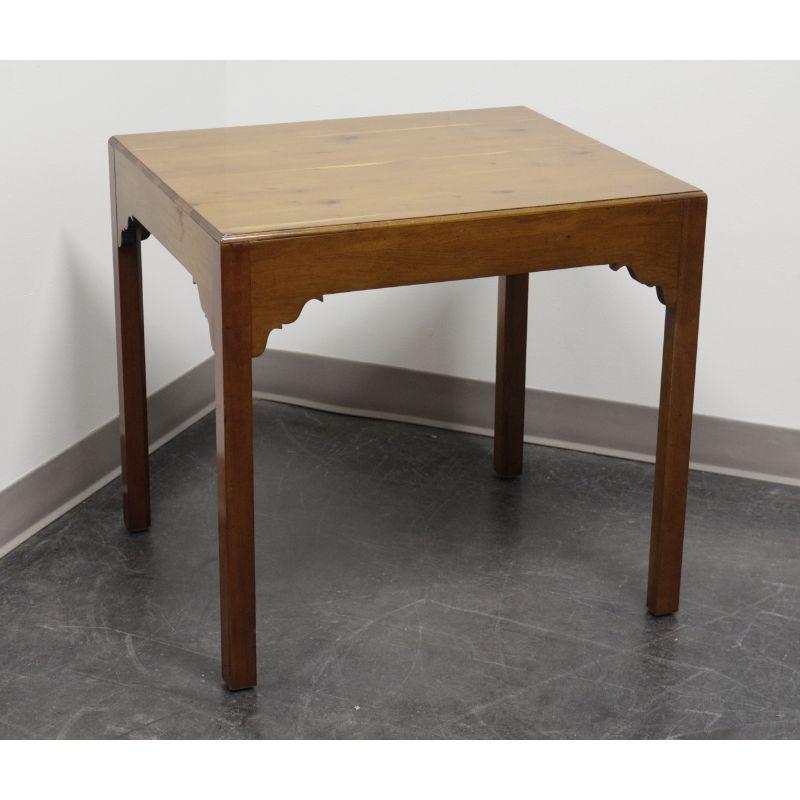 A vintage Transitional style side table, no branding mark. Made in the USA in the mid-20th century. Features a high gloss finish to top and straight legs.

Measures: 27 W 23 D 25.5 H

Exceptionally good vintage condition with minor blemishes.