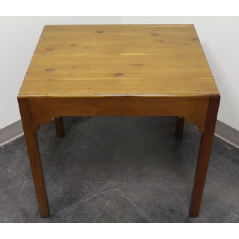 Vintage Transitional Yew Wood End Side Table In Good Condition In Charlotte, NC