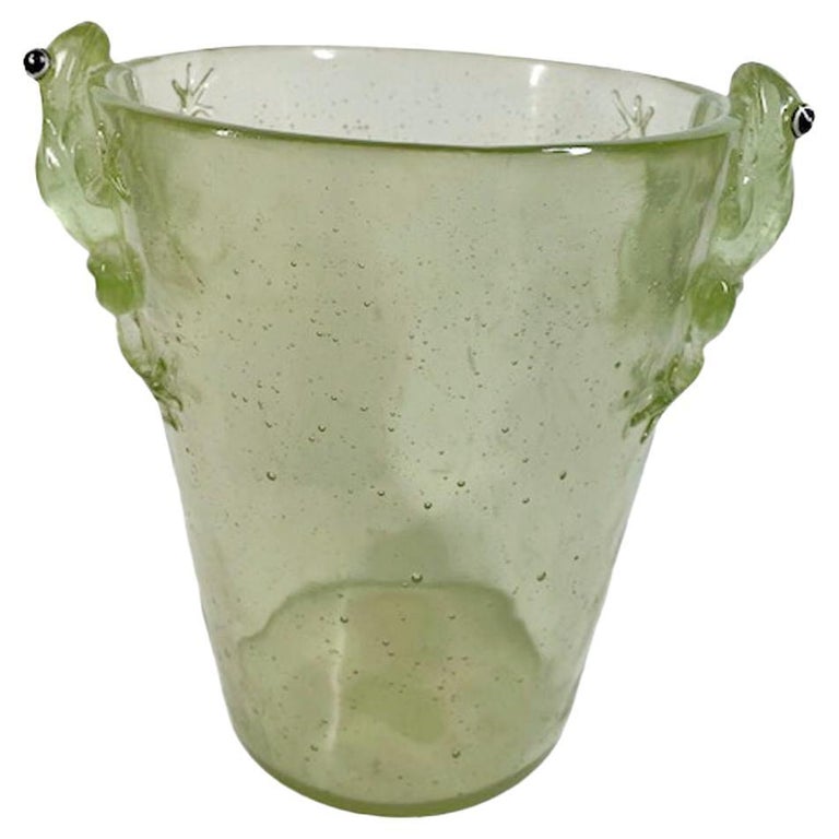 Vintage molded plastic golf ball ice bucket, 1970