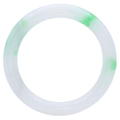 Vintage Transluzenter Vintage-Armreif „Moss in Snow“ aus weißer und grüner Jade