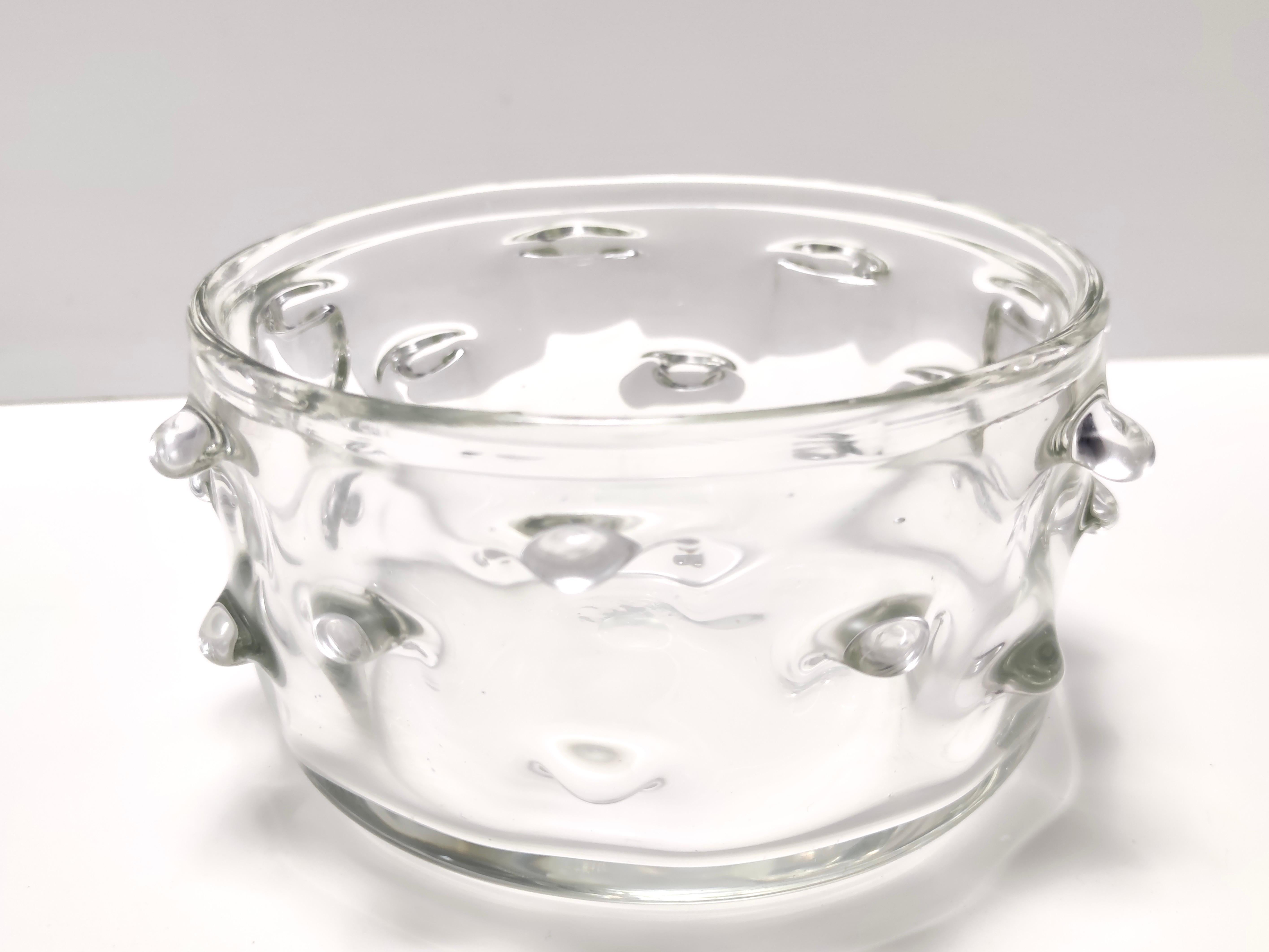 Italiano Vaso trasparente d'epoca in vetro di Murano con bugne attribuibile a Barovier in vendita