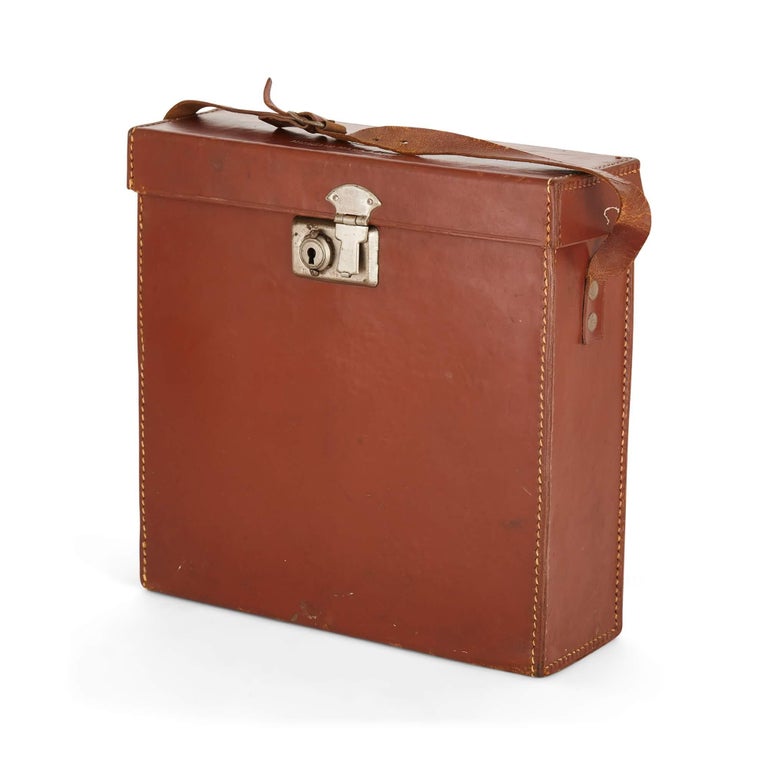 Vintage English luggage Maps and Guide case and Hat box For Sale at 1stDibs