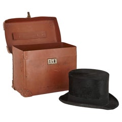 Maletín de viaje vintage y sombrero de copa de Tress & Co., Londres