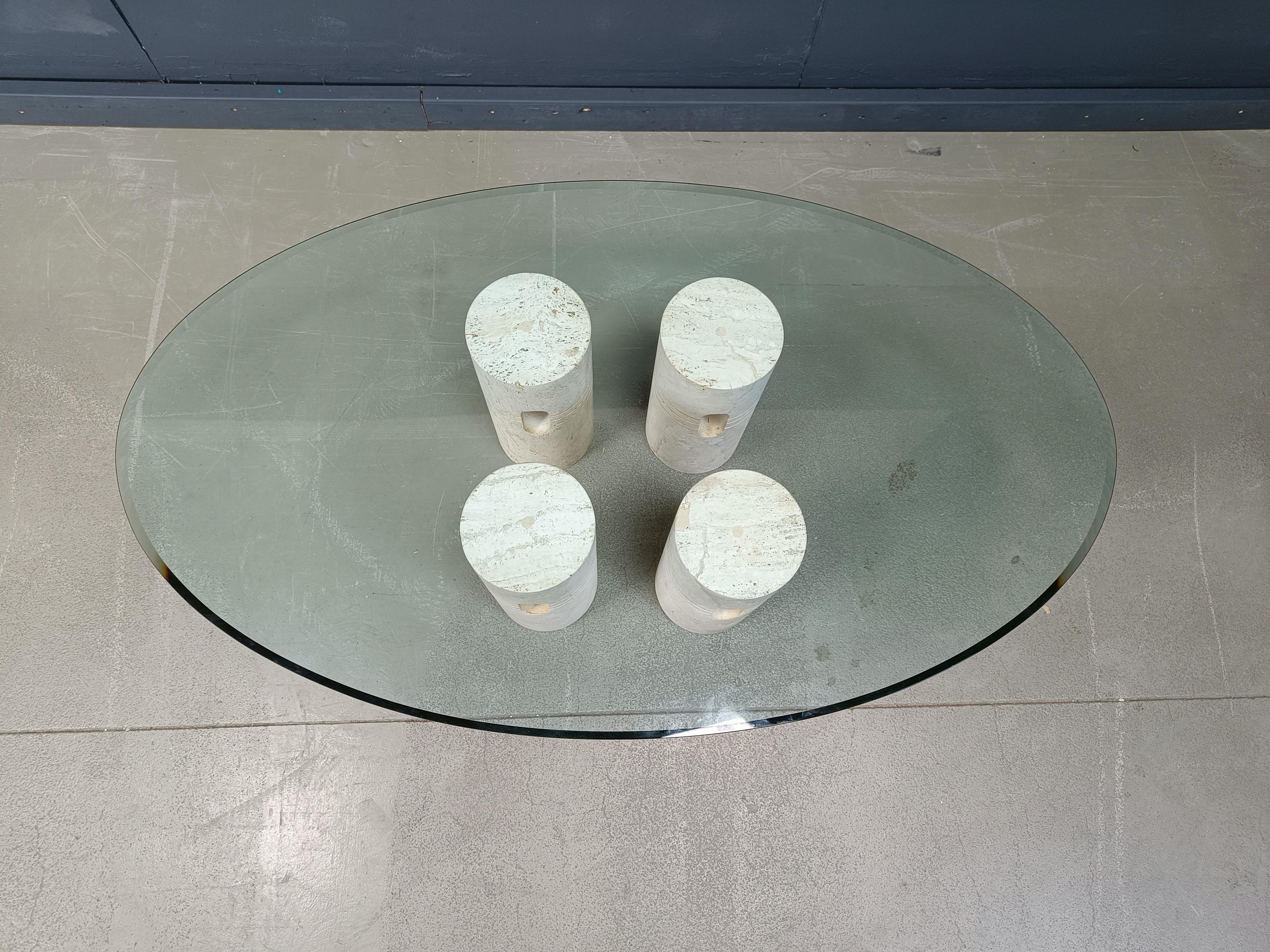 Couchtisch aus Travertin und Glas im Vintage-Stil, 1970er Jahre (Italienisch) im Angebot