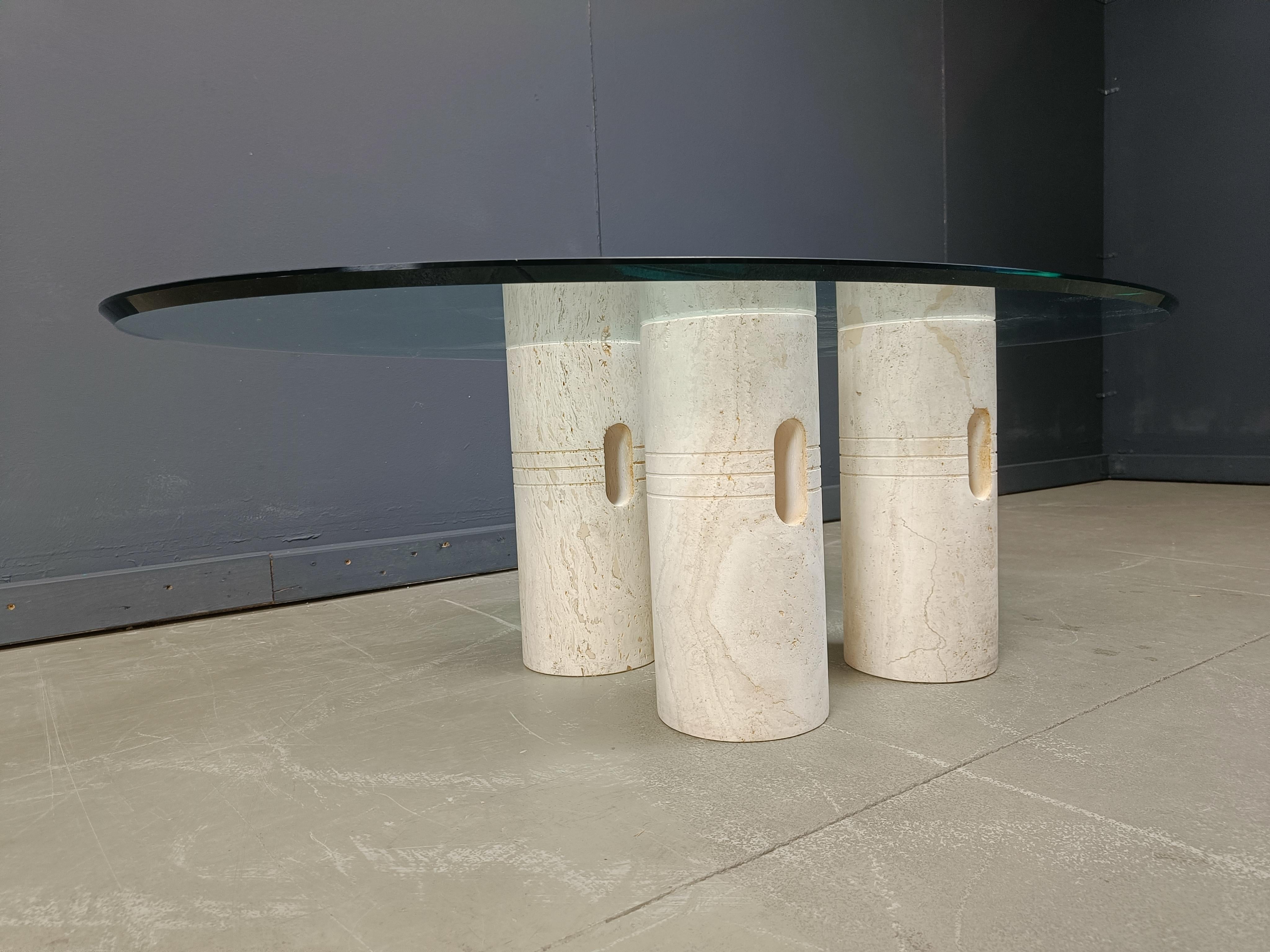 Couchtisch aus Travertin und Glas im Vintage-Stil, 1970er Jahre im Angebot 1