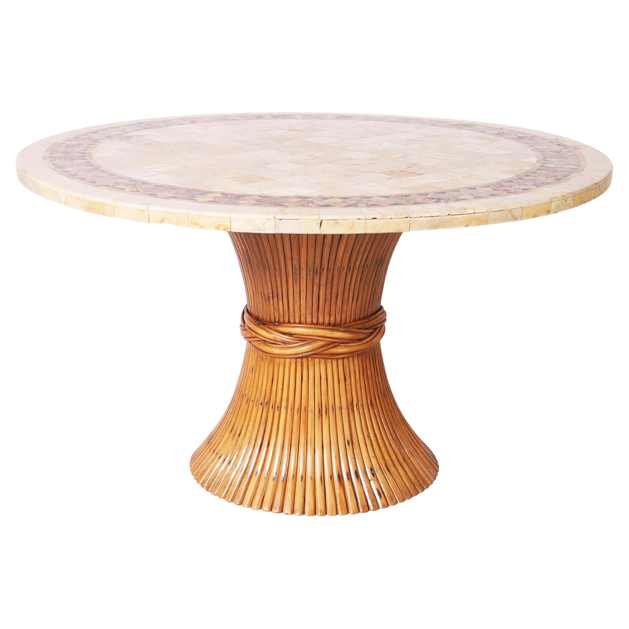 Tavolo da salotto rotondo in travertino e rattan vintage