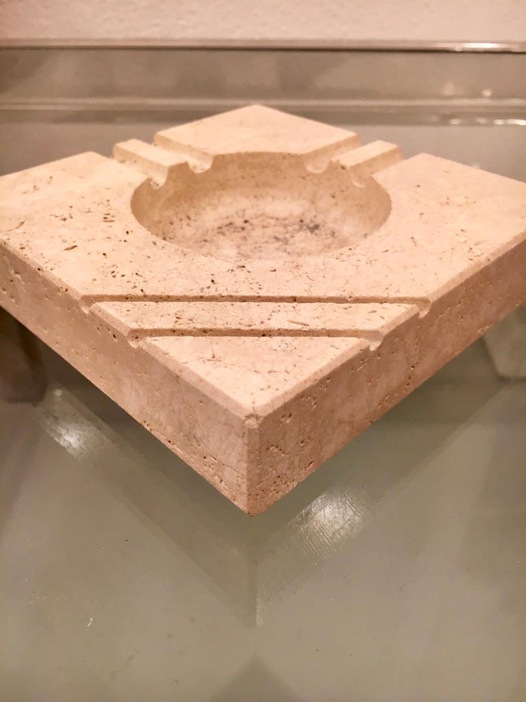 Vintage square travertine ashtray, Italy circa 1970s
Attributed to the Fratelli Manelli manufacture
Good condition.