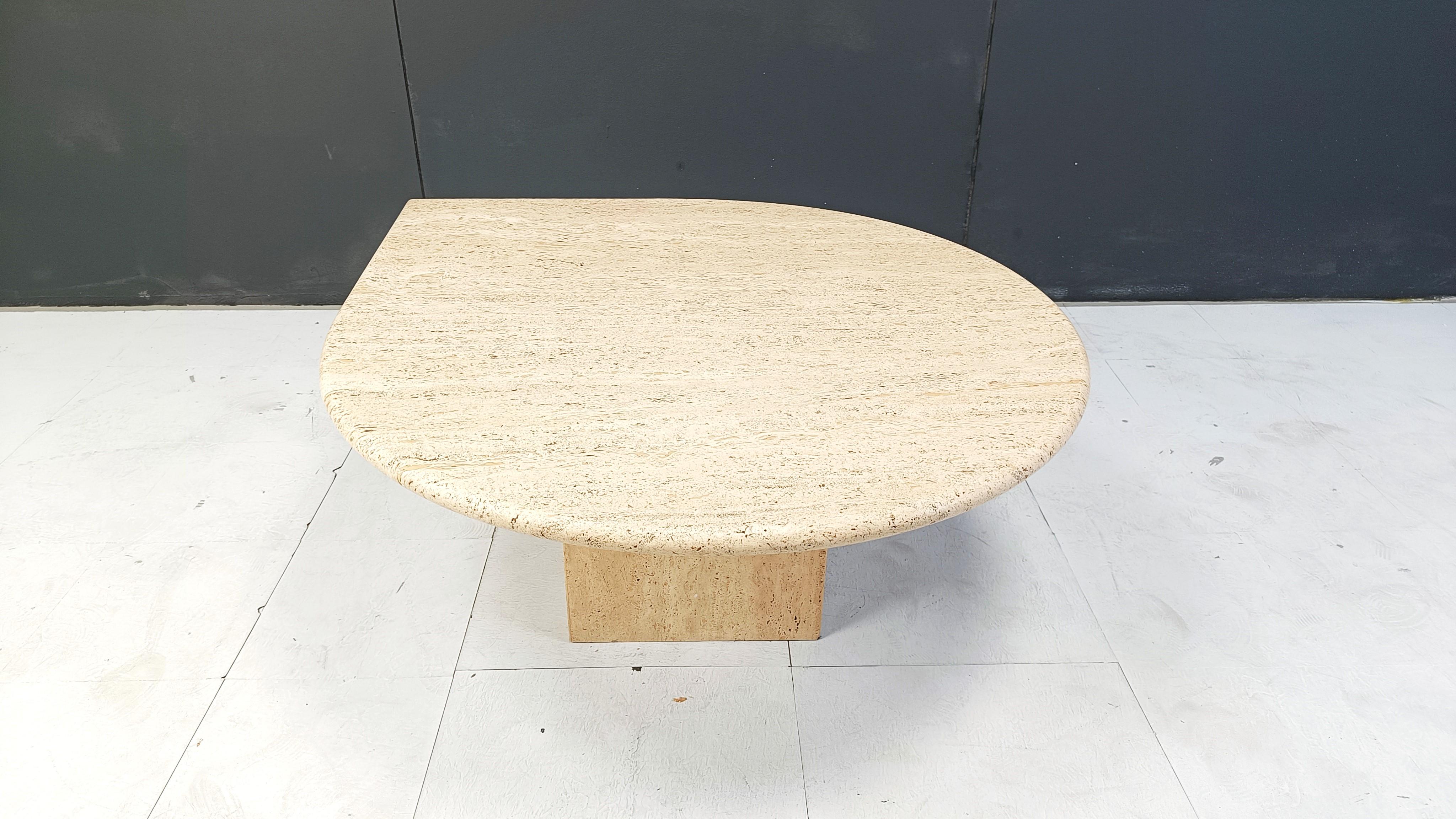 Mid-Century Modern Table basse vintage en travertin, années 1970