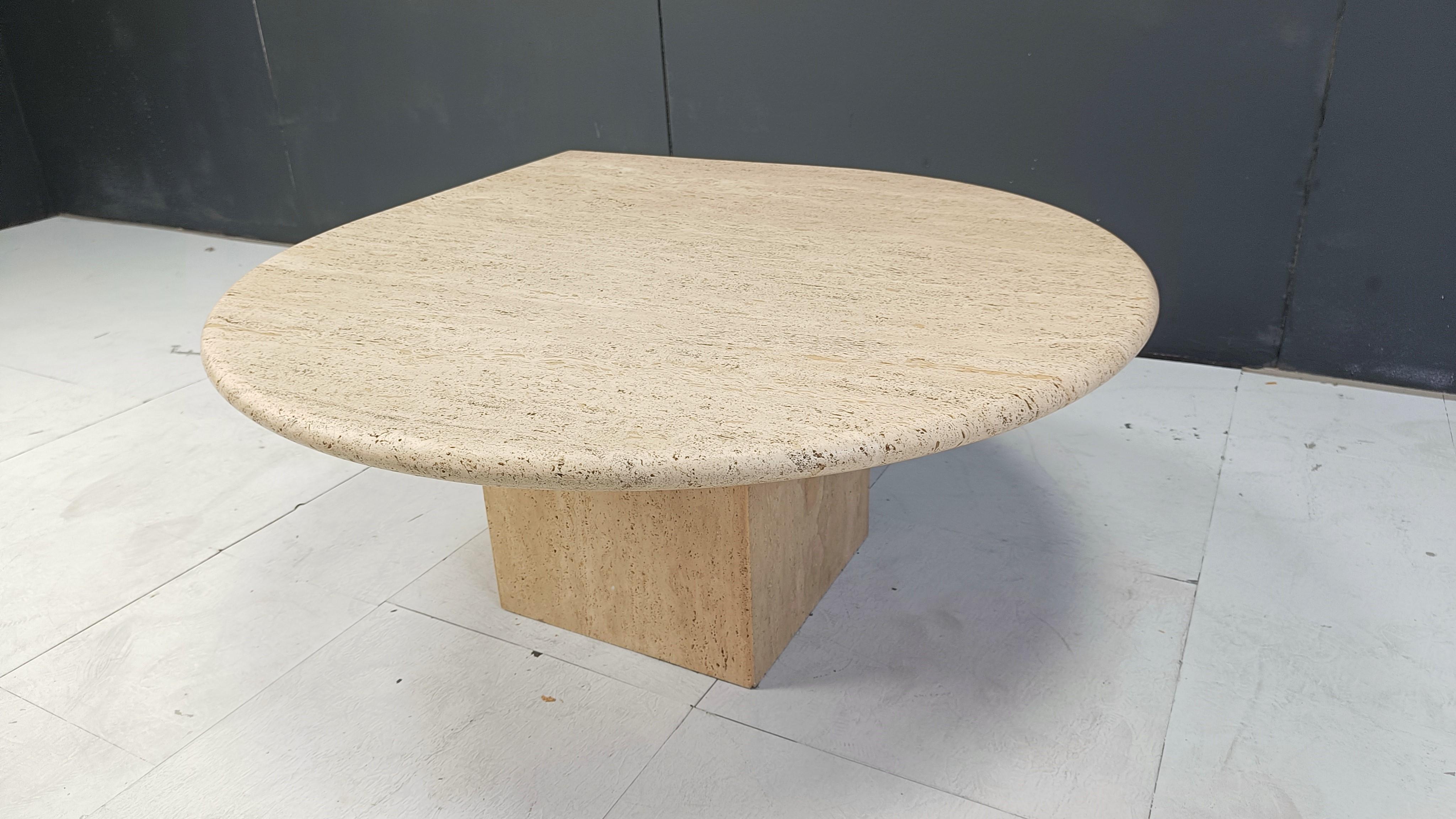 Travertin Table basse vintage en travertin, années 1970