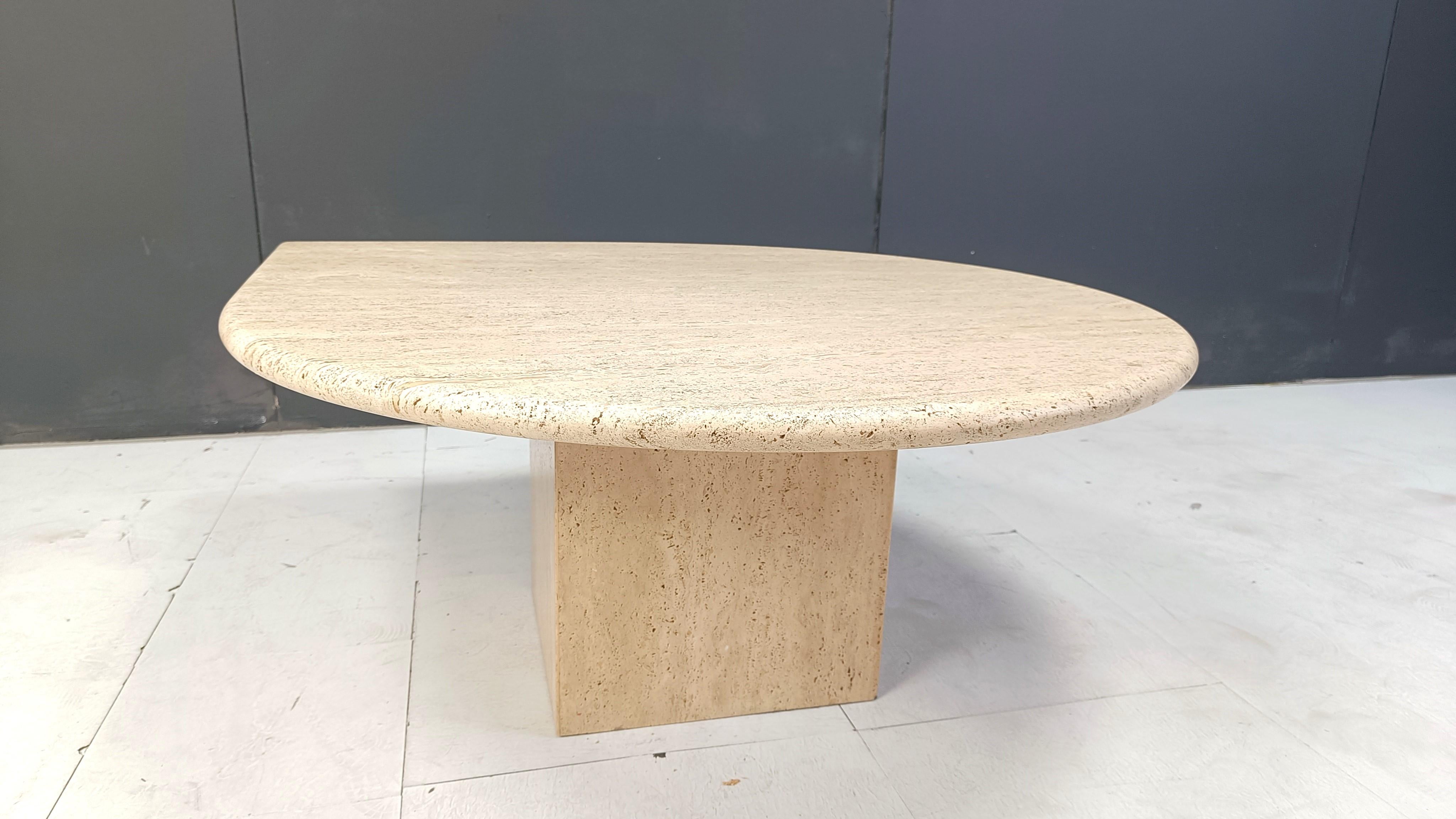 Table basse vintage en travertin, années 1970 1