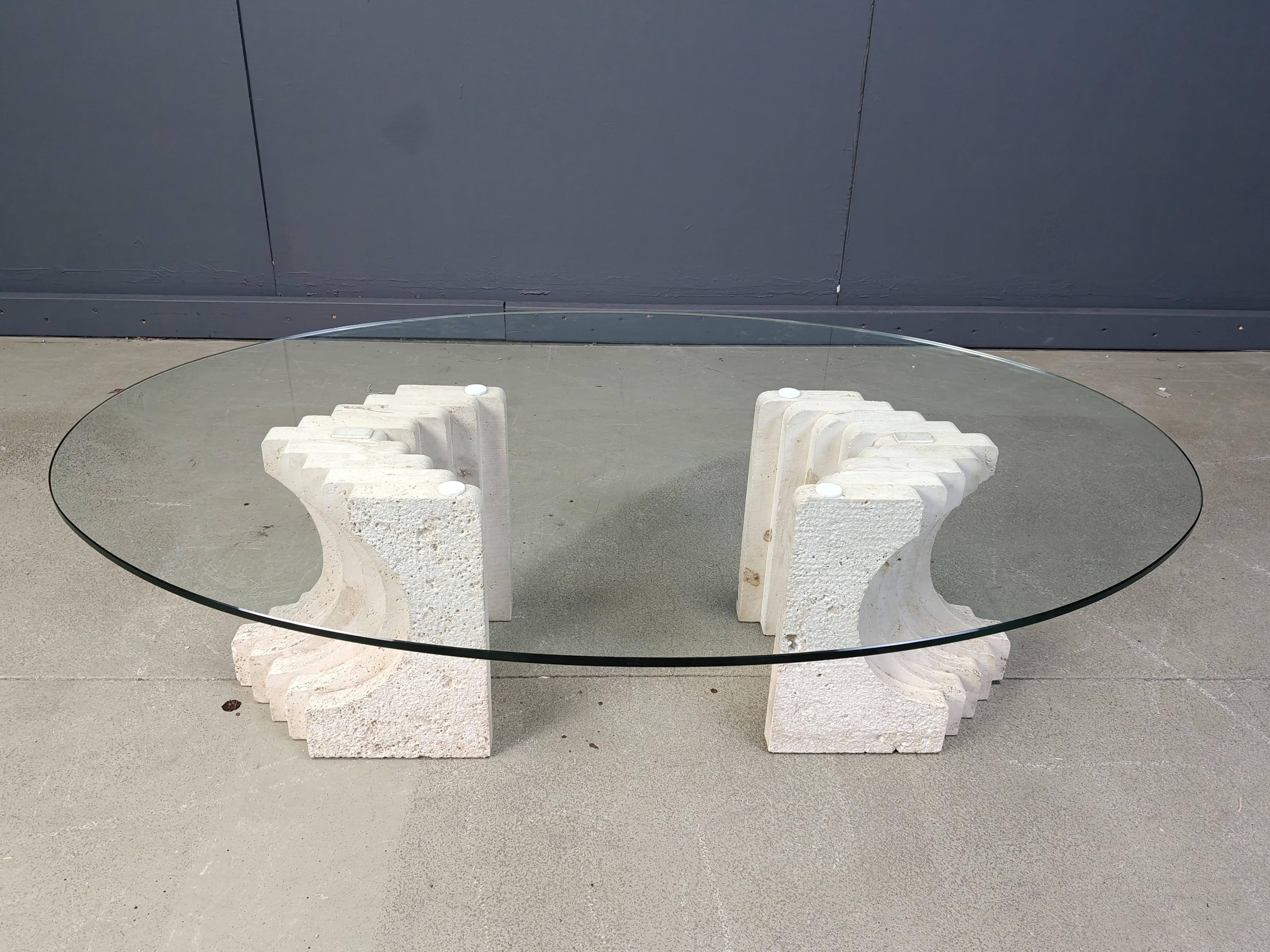 Table basse vintage en travertin Italie , 1970 en vente 5