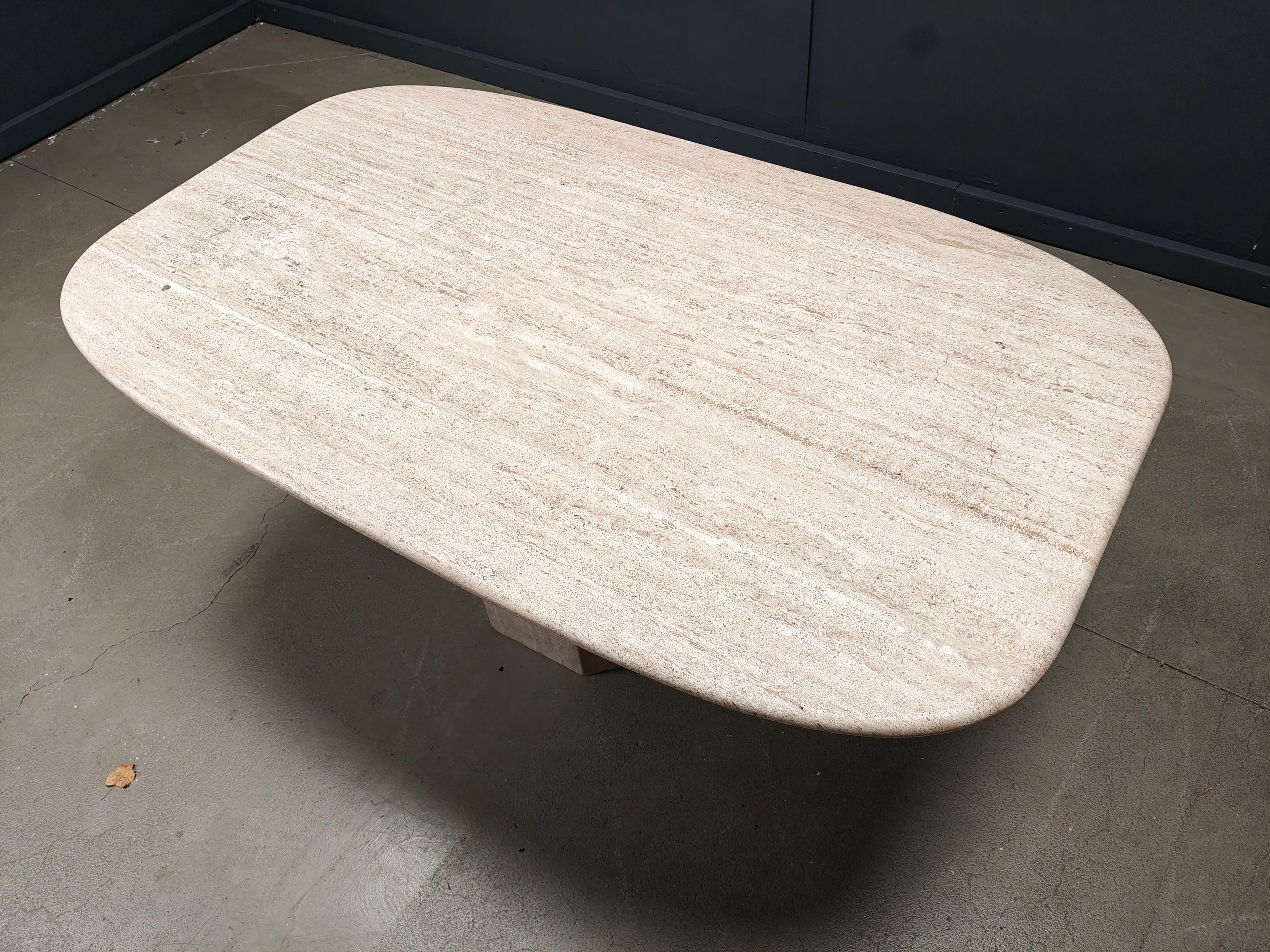 Table de salle à manger vintage en travertin, années 1970 en vente 4