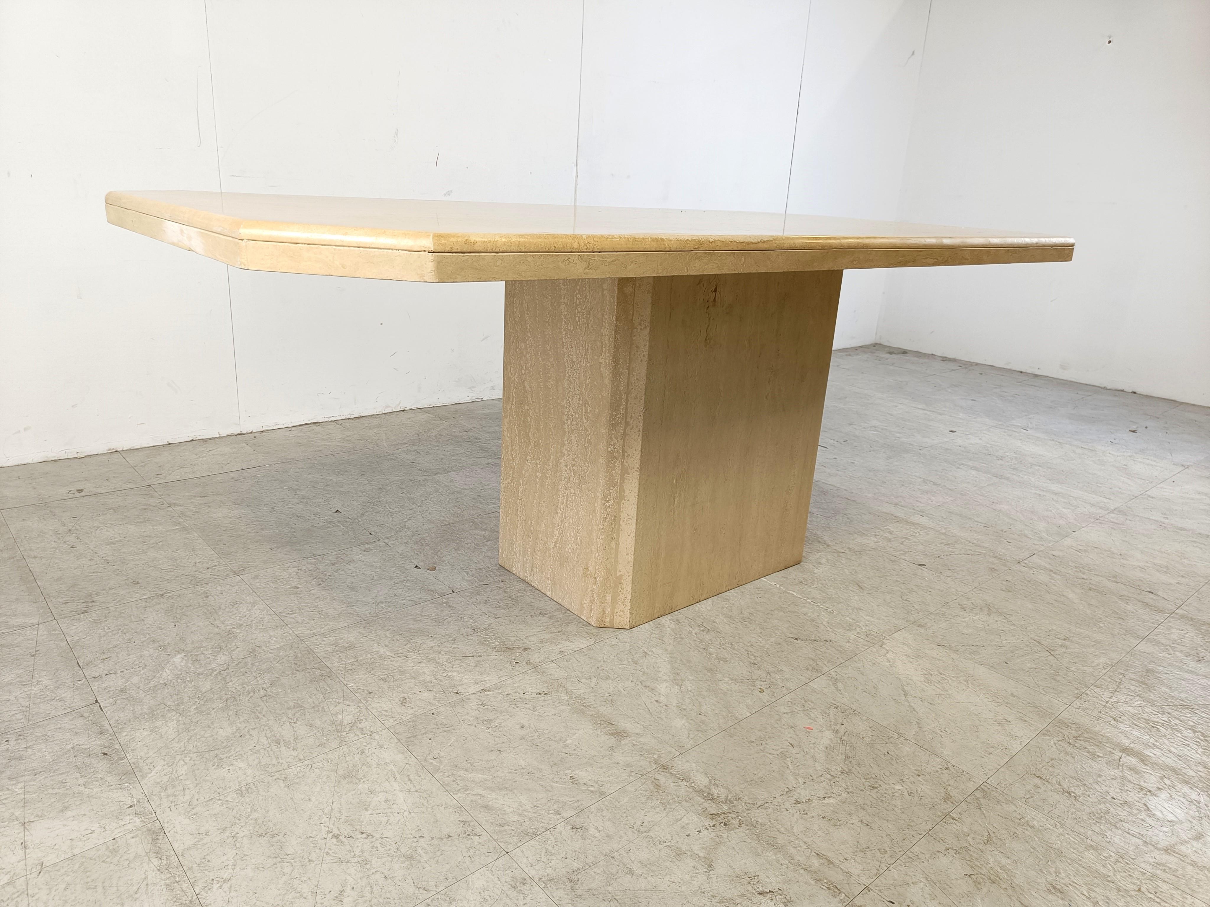Mid-Century Modern Vintage travertine dining table, 1970s For Sale