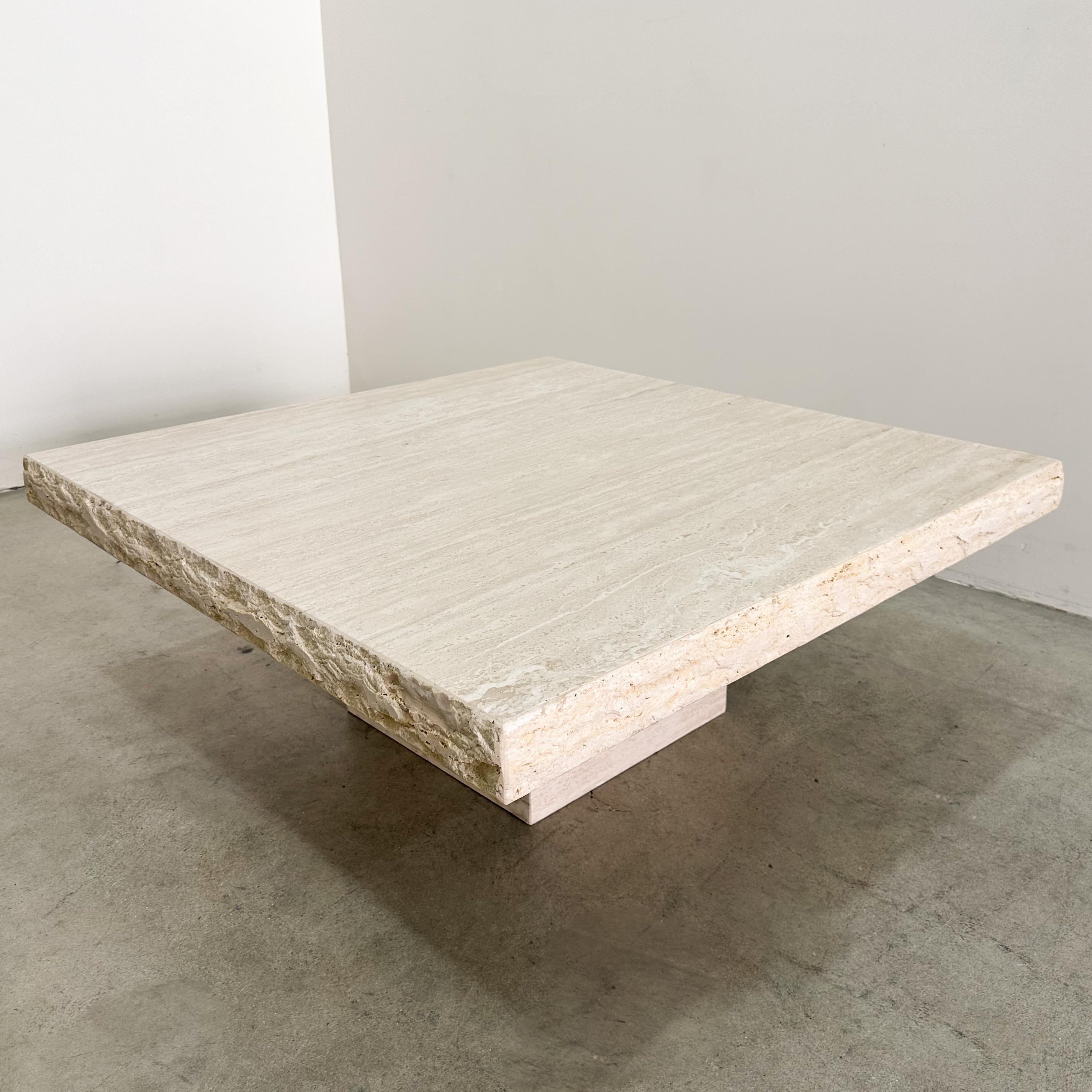 Table basse vintage en travertin à bords bruts 70s, 80s, MCM Postmodern en vente 6