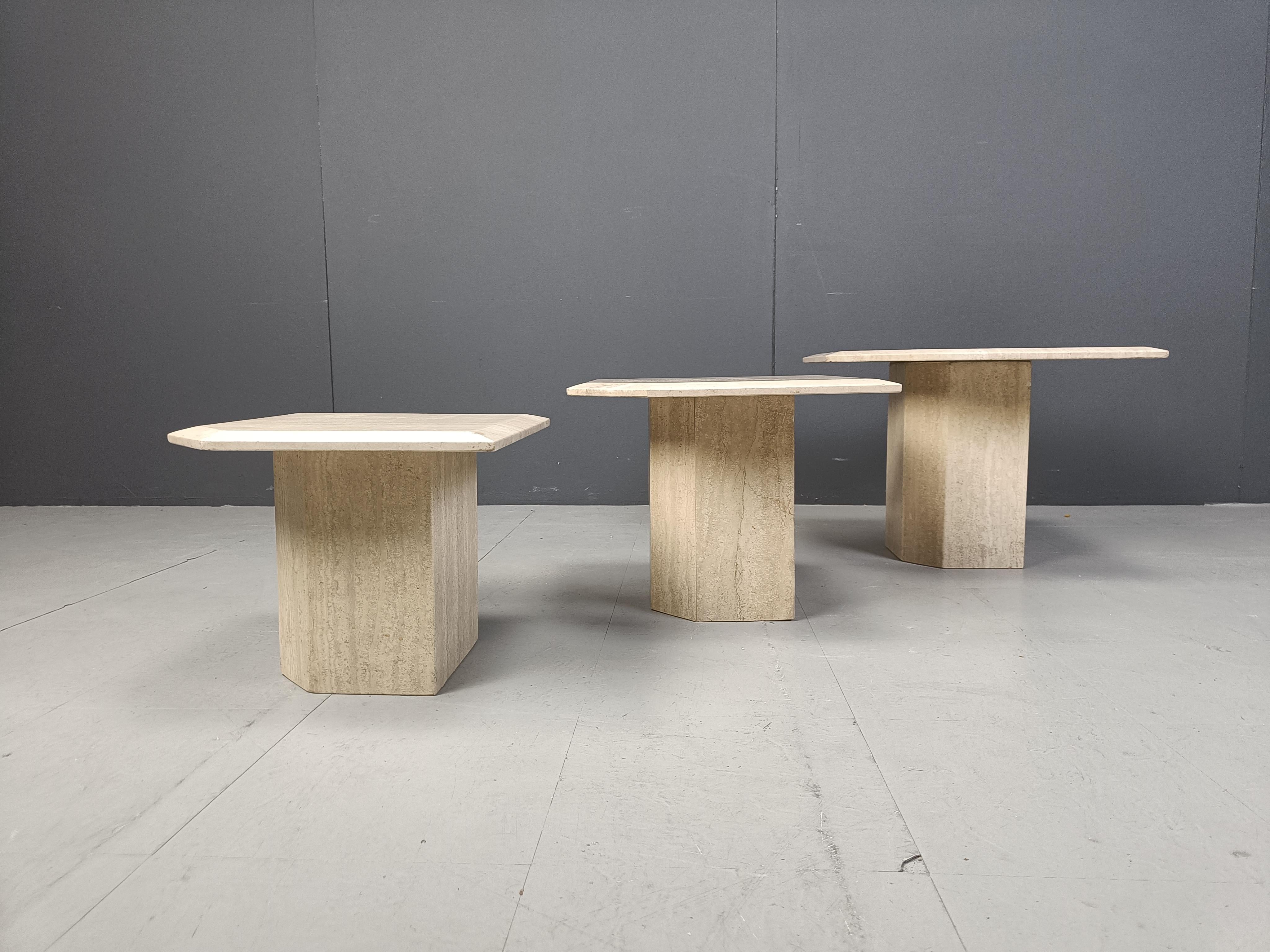 Tables gigognes ou tables d'appoint vintage en travertin, années 1970 en vente 2
