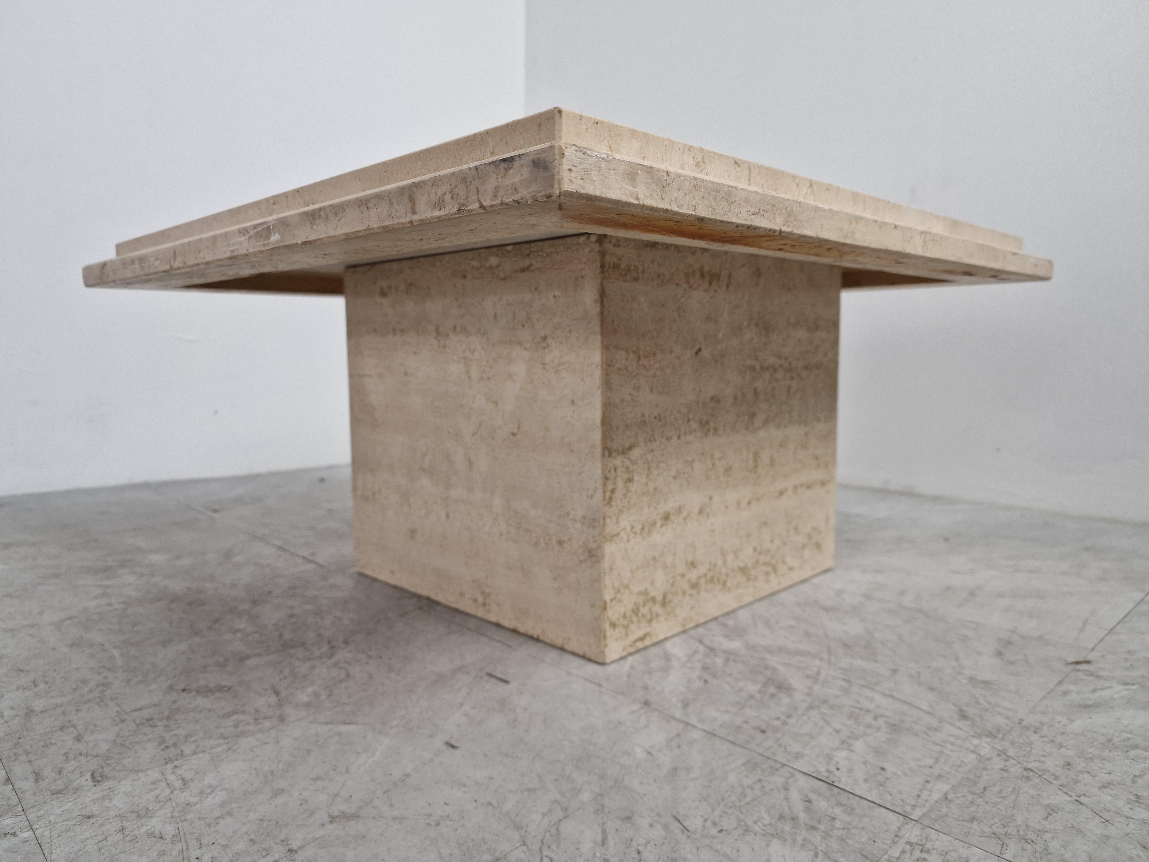 Table d'appoint en travertin vintage, années 1970 Bon état - En vente à Leuven, Vlaams Gewest