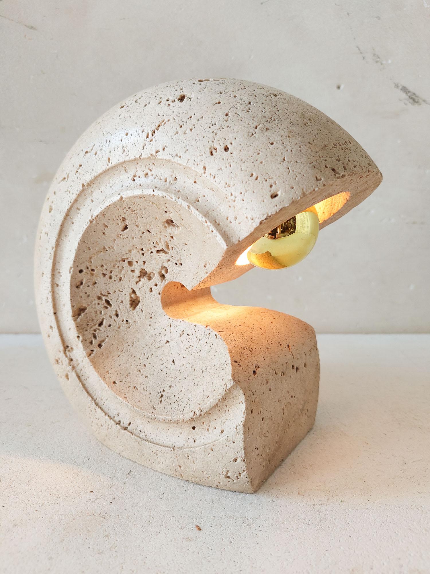 Vintage travertine table lamp by Giuliano Cesari For Sale 5