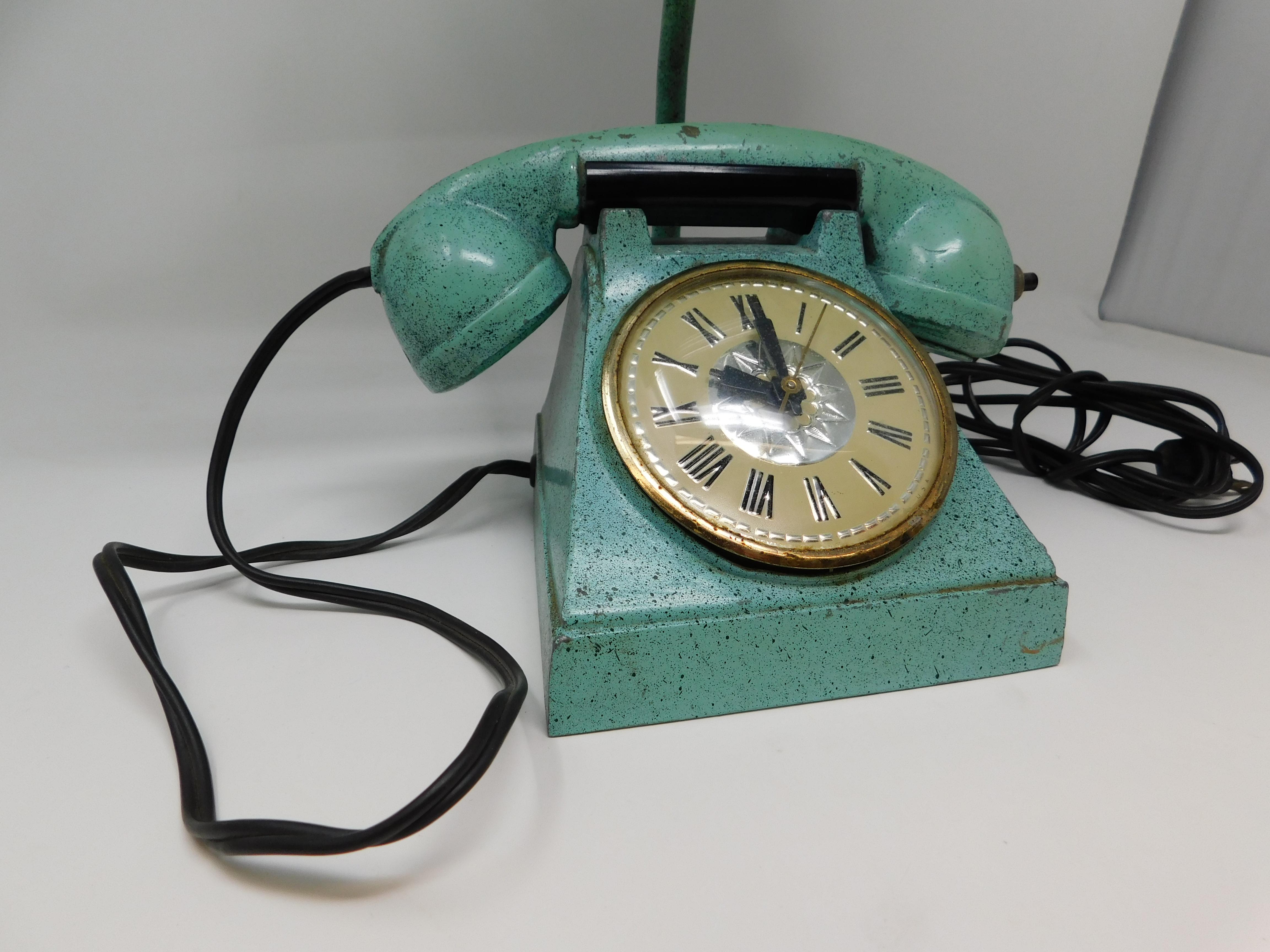 Cast Vintage Trea Boye Kitsch Lighter Telephone Clock Teal Lamp Venetian Blind Shade