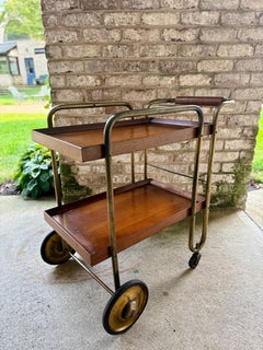 Carrello da bar a due piani in noce Treitl-Gratz vintage