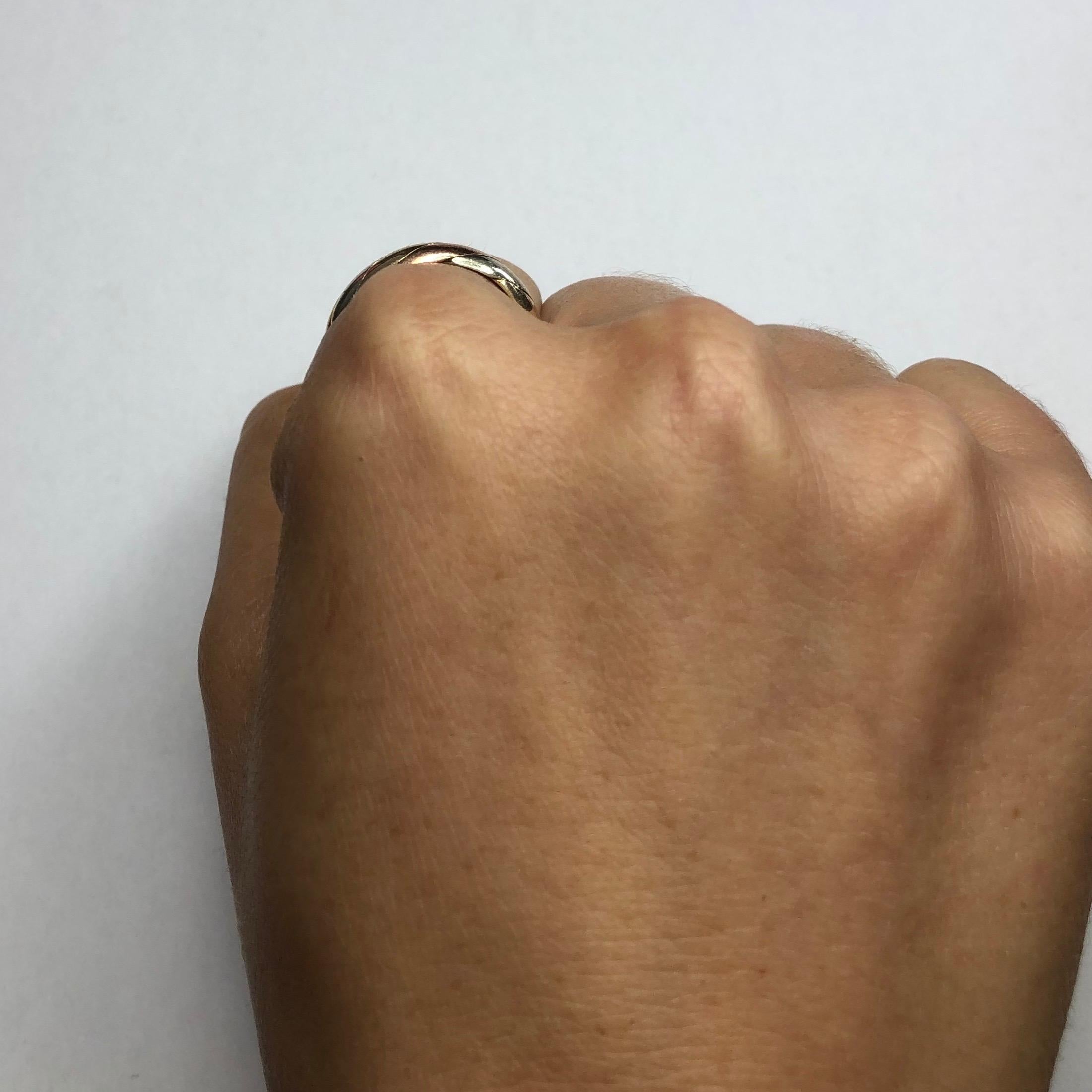 Dreifarbiger 9 Karat Gold-Twist-Ring im Vintage-Stil Damen