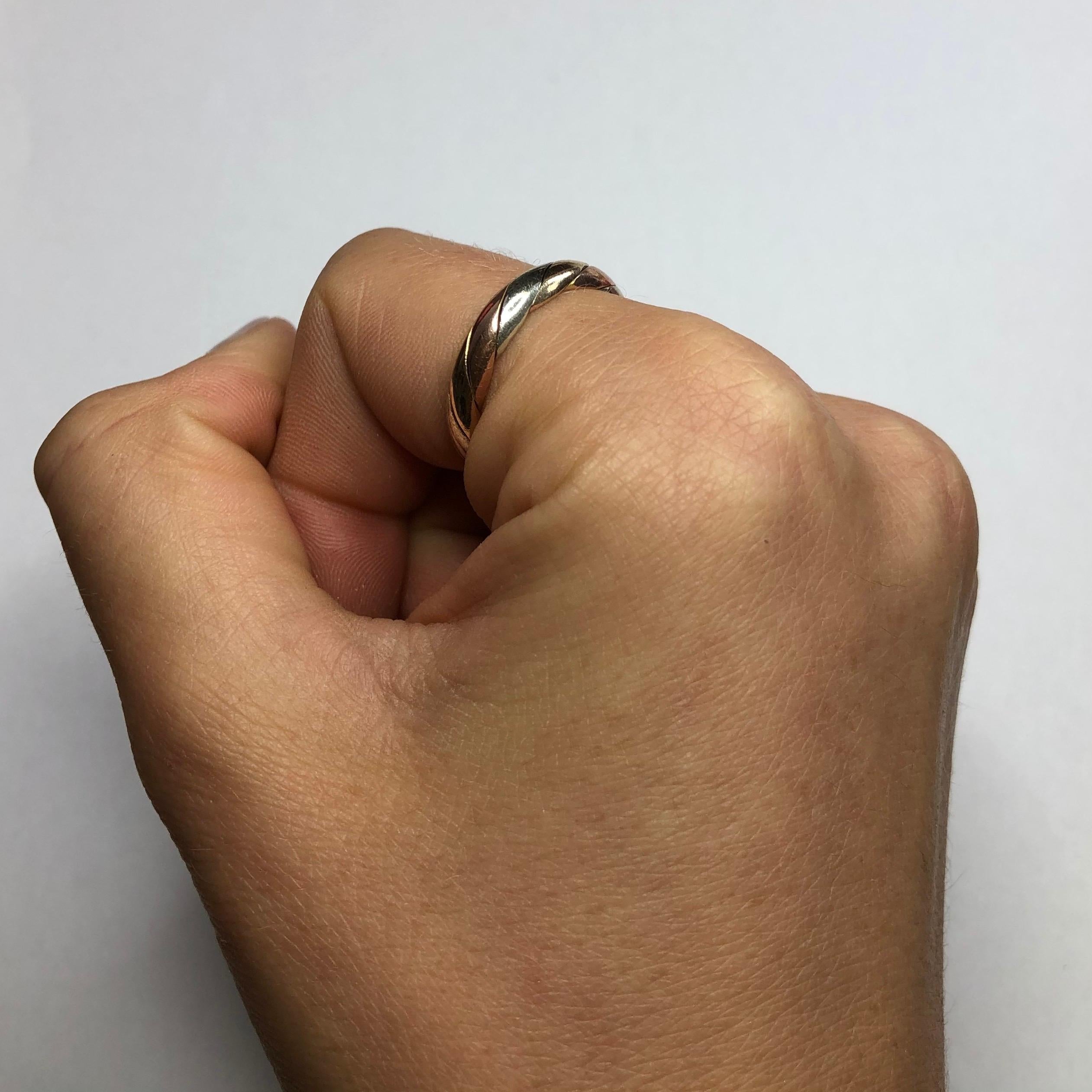 Dreifarbiger 9 Karat Gold-Twist-Ring im Vintage-Stil 1