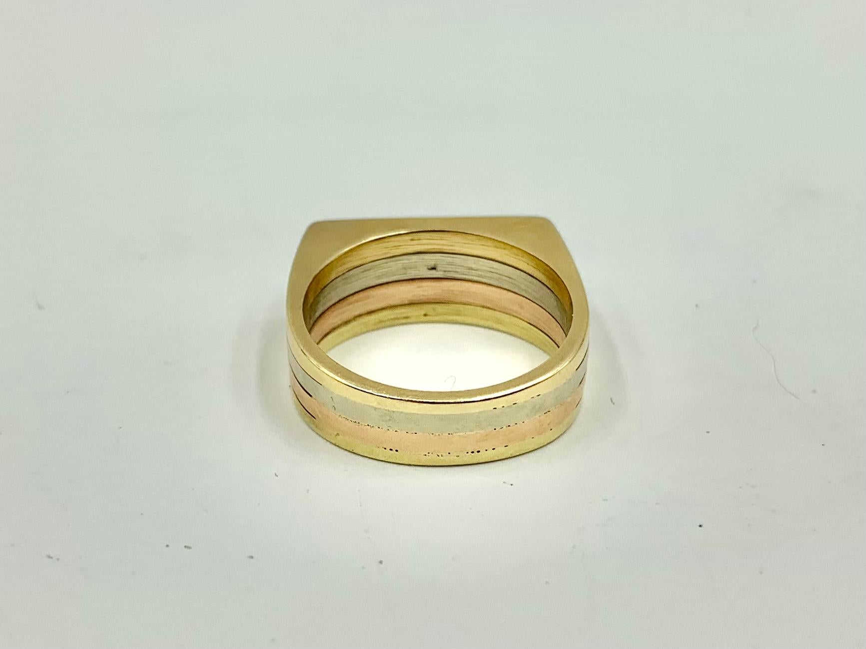 Women's or Men's Estate Tri-Color Rose, White and Yellow 14K Gold Tiered Signet Ring For Sale