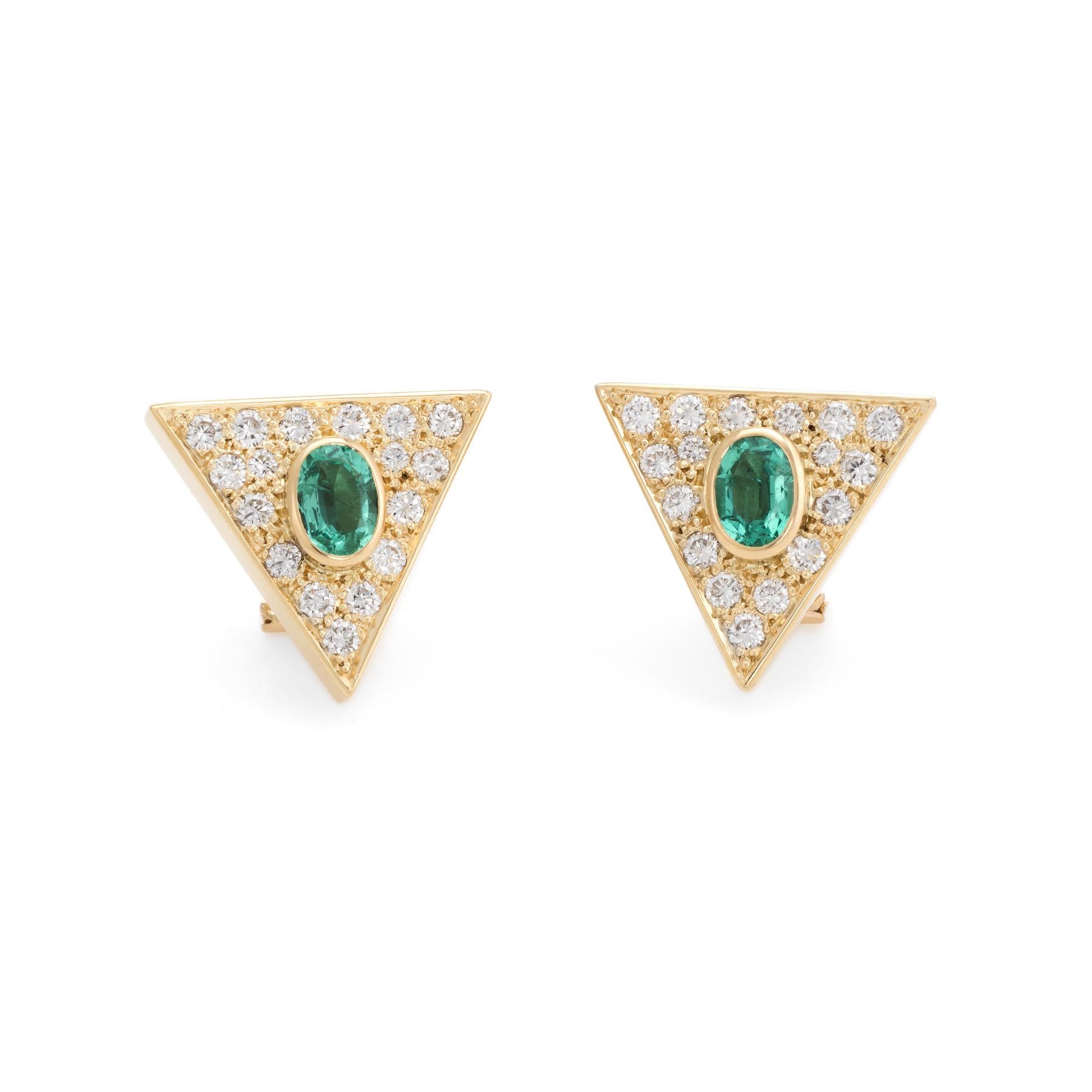 Vintage Triangle Earrings Emerald Diamond 14 Karat Gold Estate Fine Jewelry In Excellent Condition In Torrance, CA