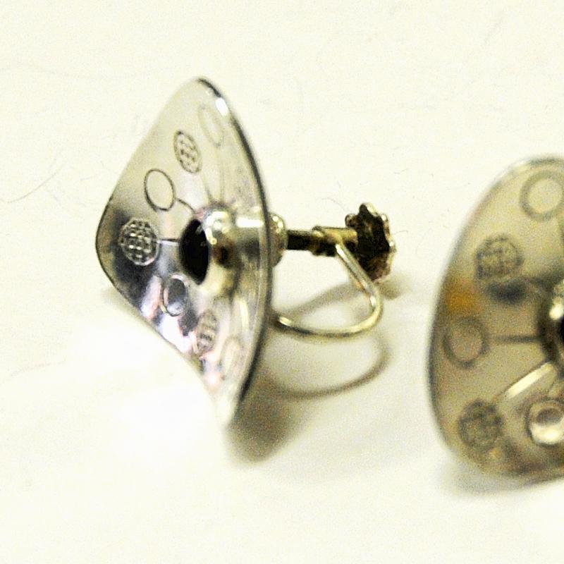 Dreieckige Silber-Ohrringe von Rey Urban, Schweden, 1957 (Mitte des 20. Jahrhunderts) im Angebot