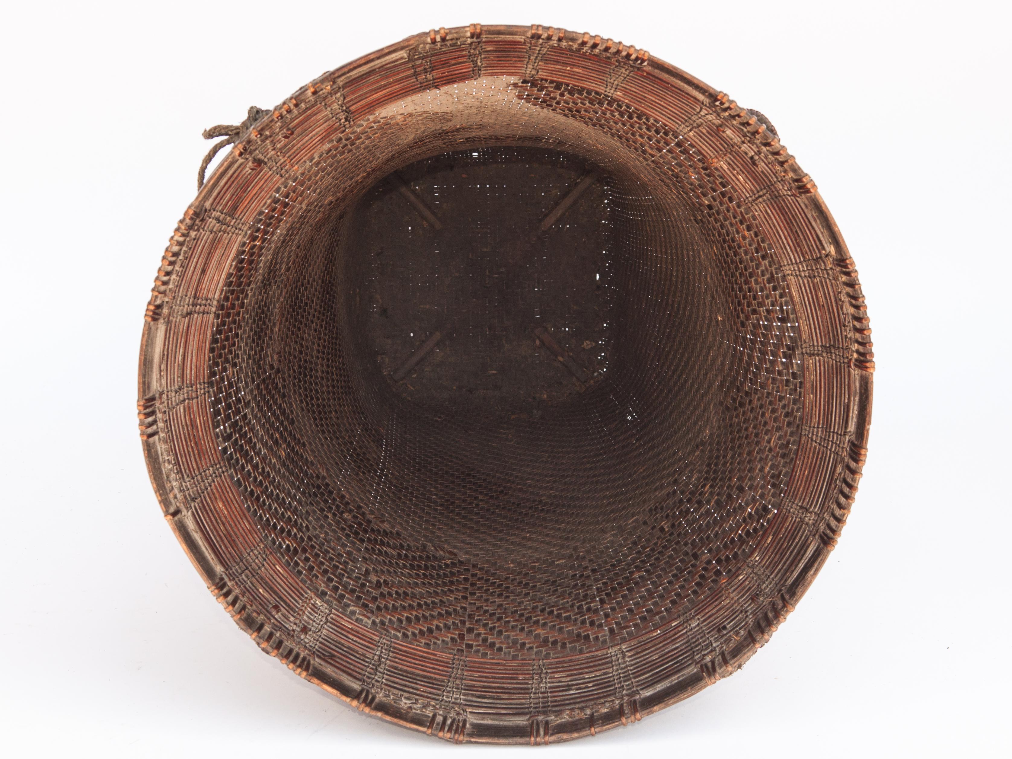 Vintage Tribal Carrying Basket from Ata Pue, Laos, Mid-20th Century 10