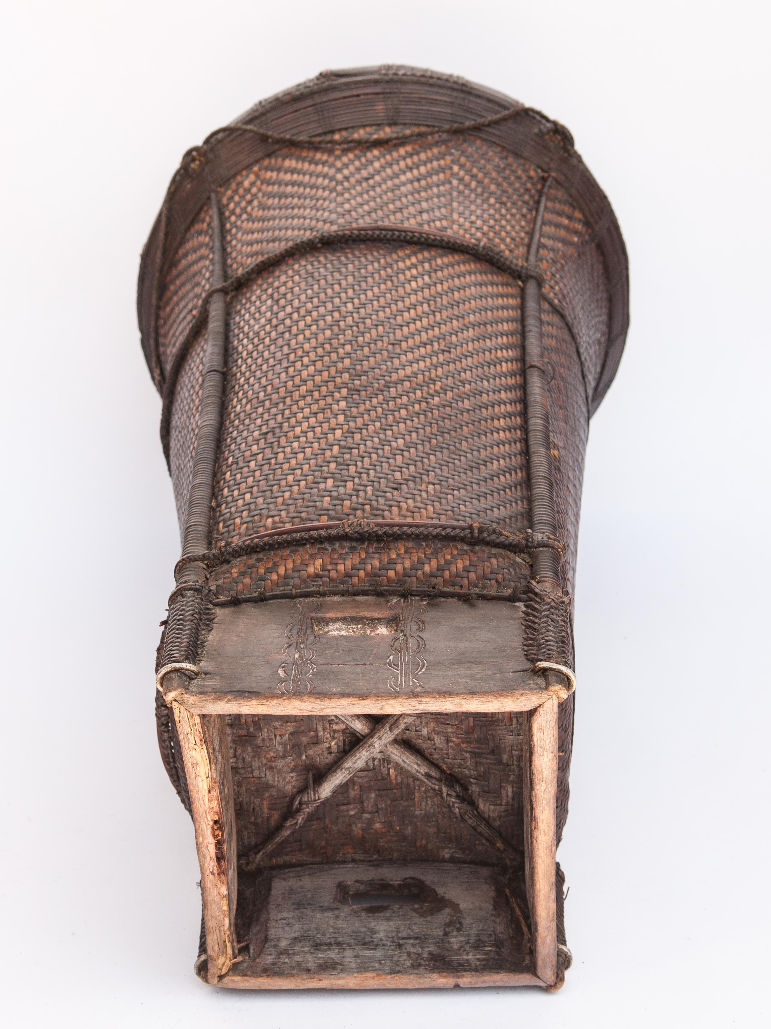 Vintage Tribal Carrying Basket from Ata Pue, Laos, Mid-20th Century 11